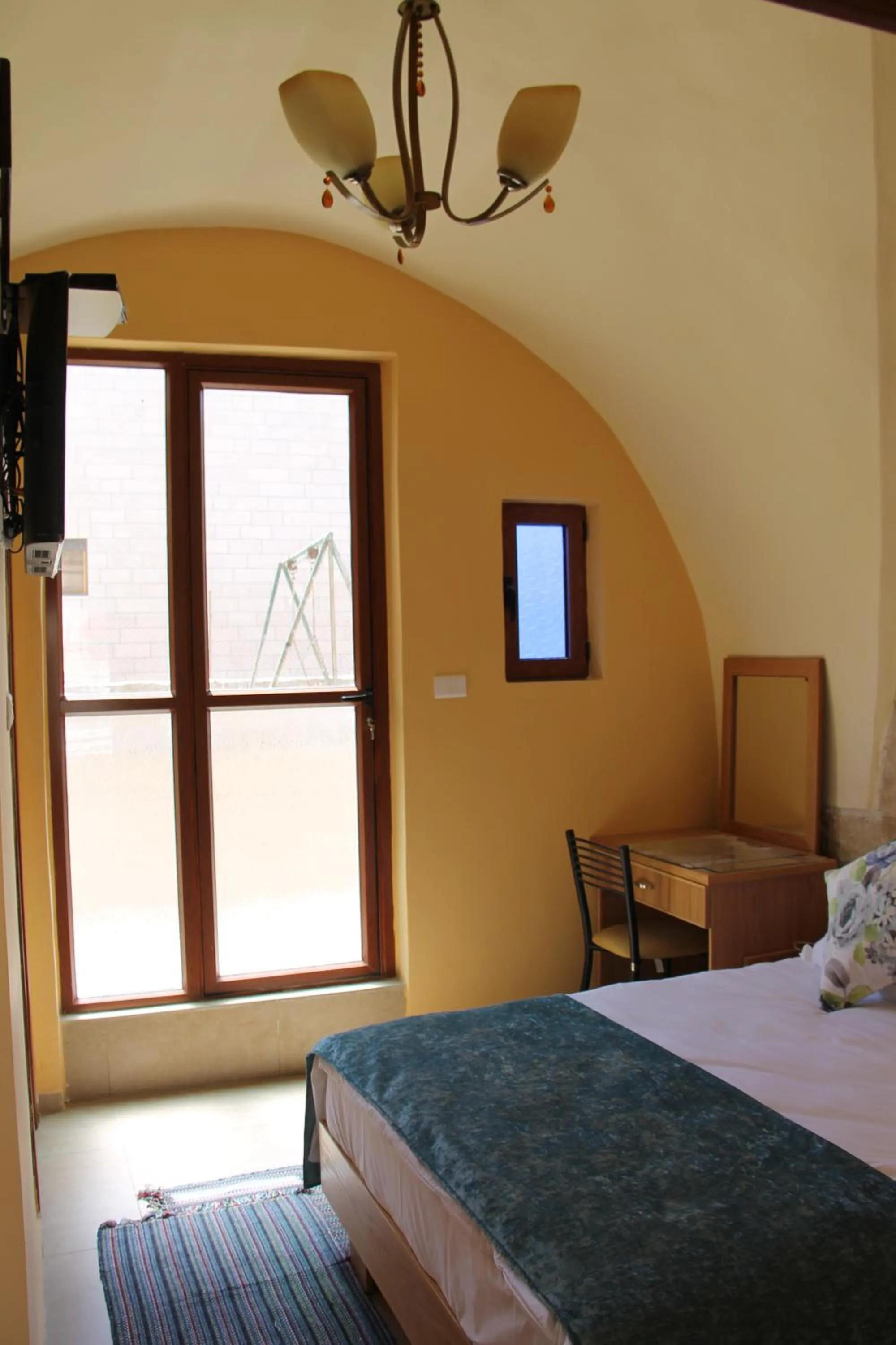Photo of the whole room, Bed in Dar Sitti Aziza