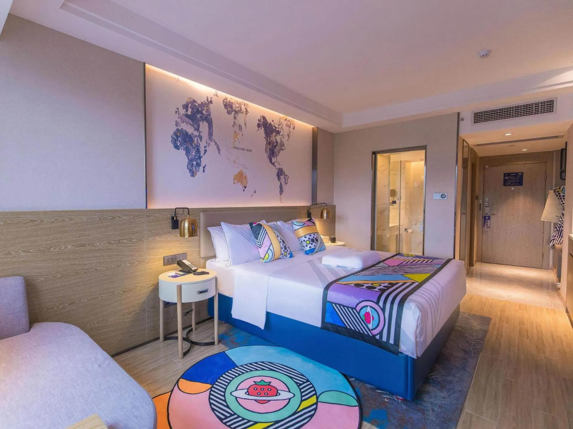 Bed in Kyriad Marvelous Hotel Shenzhen Linheng Plaza Liuyue Subway Station