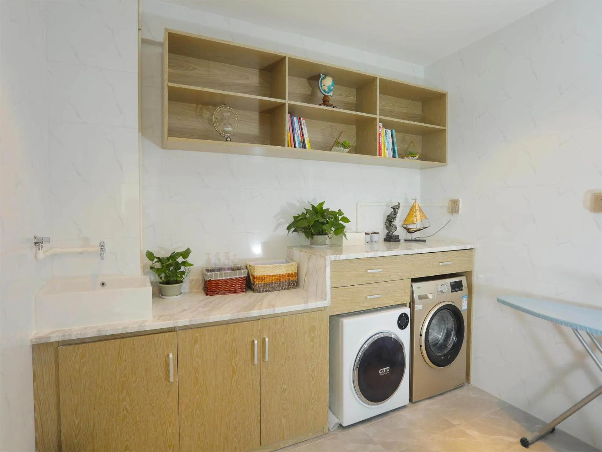 Kyriad Hotel Shenzhen Pingdi Low Carbon City