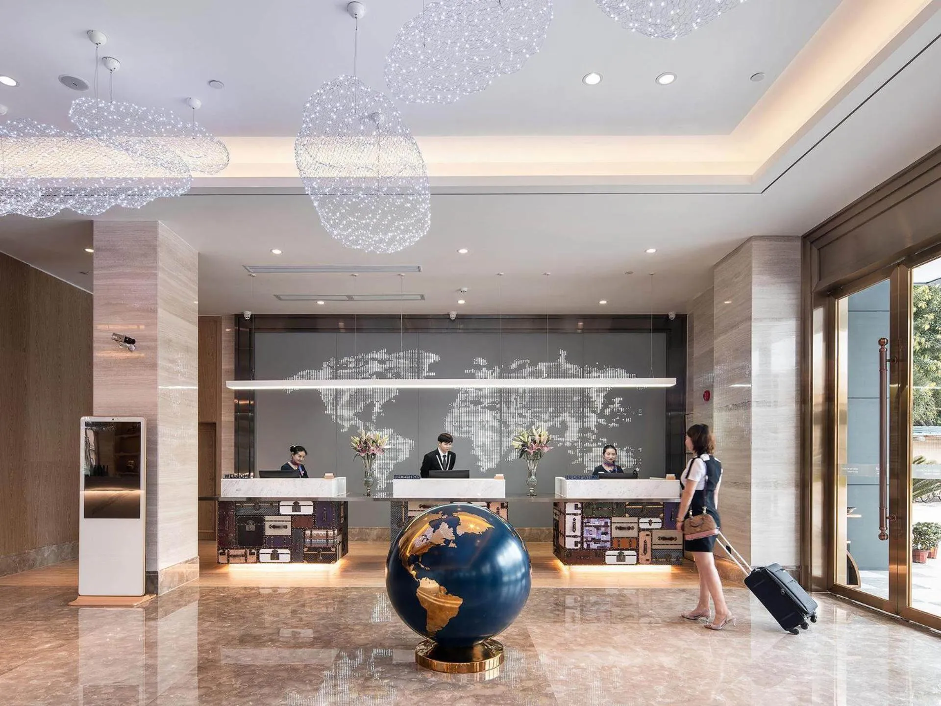 Kyriad Marvelous Hotel Luoding Ring City East Road