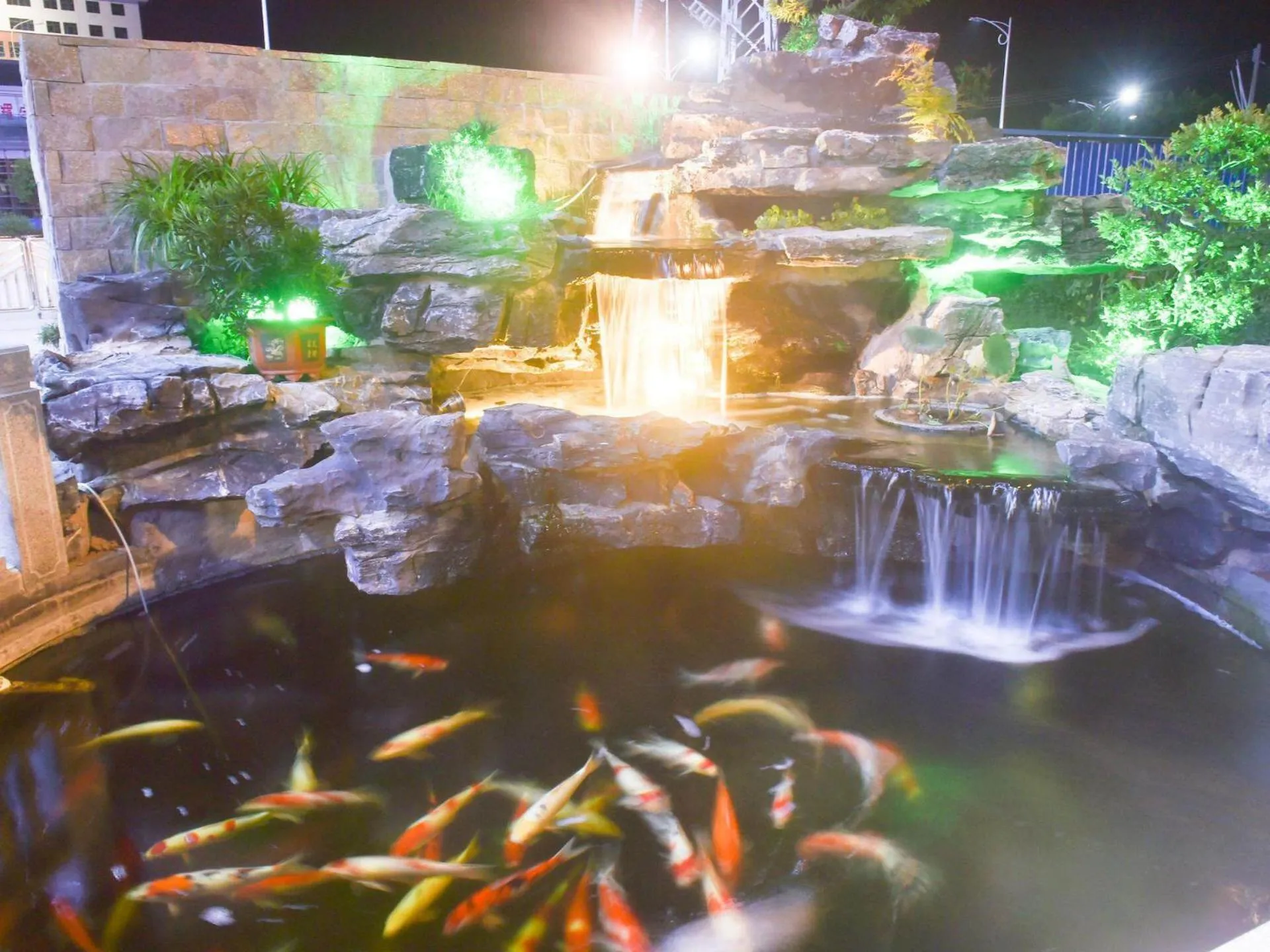 Kyriad Marvelous Hotel Luoding Ring City East Road