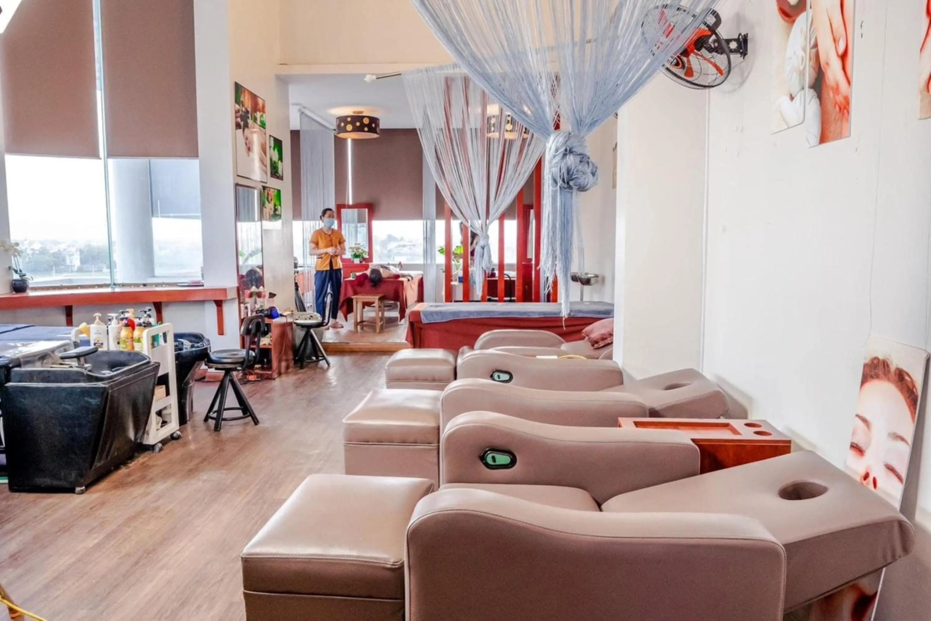 Spa and wellness centre/facilities in Hòa Nam Hotel