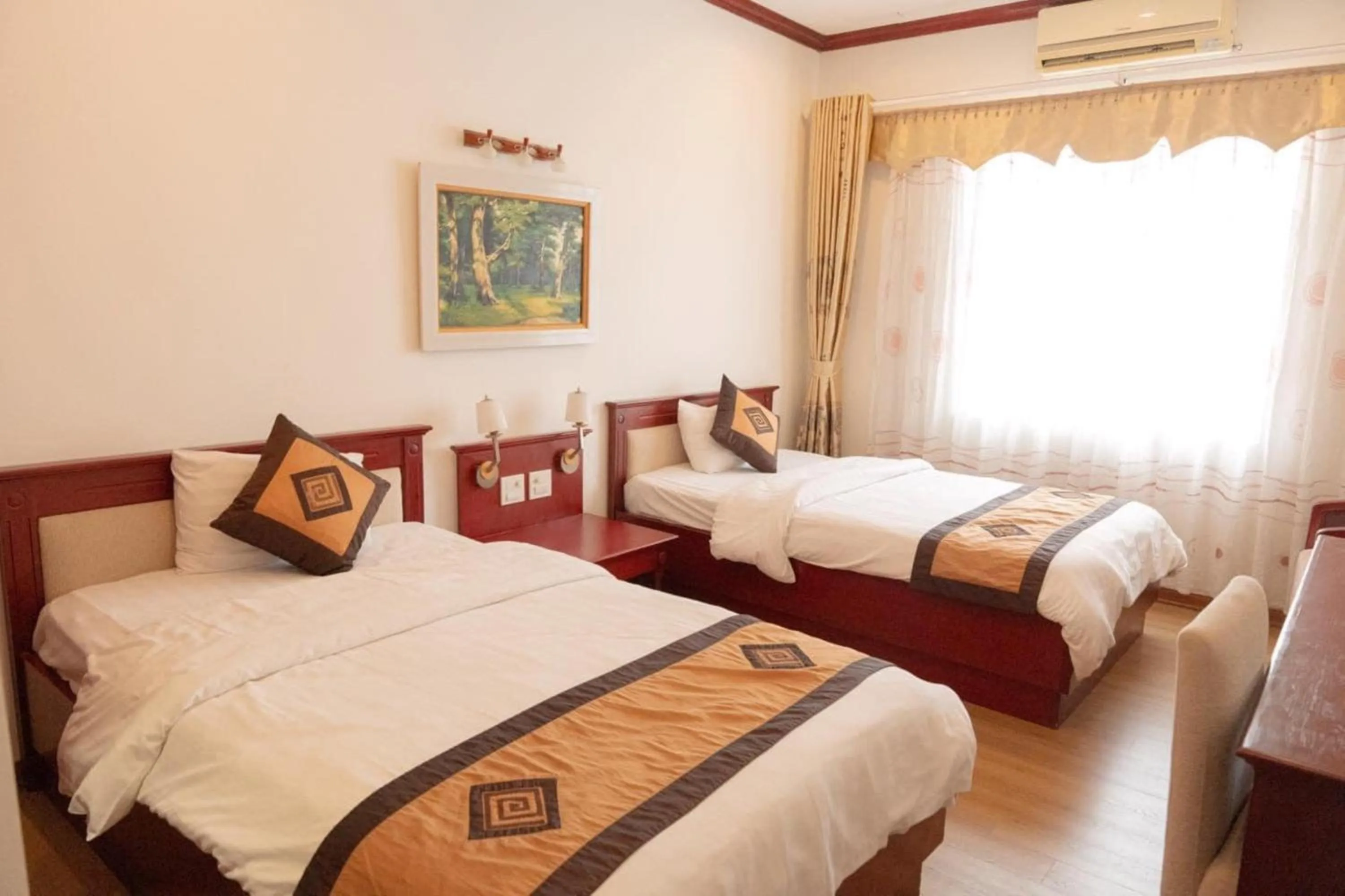 Bed in Hòa Nam Hotel