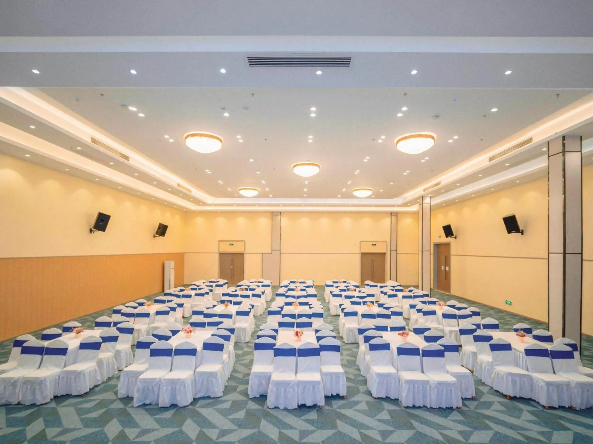 Kyriad Marvelous Hotel Zhongshan South District Conference Centre