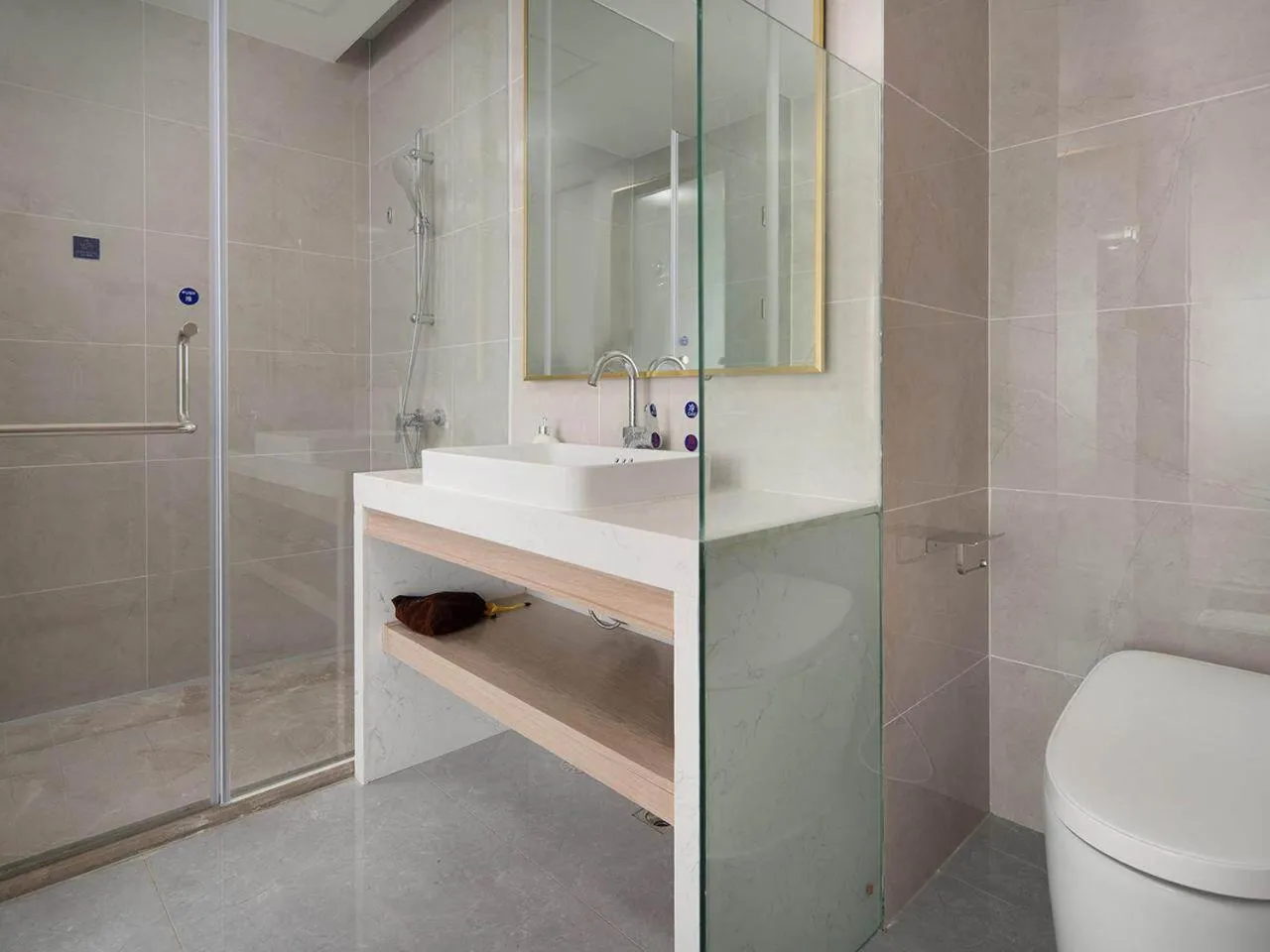 Kyriad Hotel Guigang Wuyue Plaza Railway Station