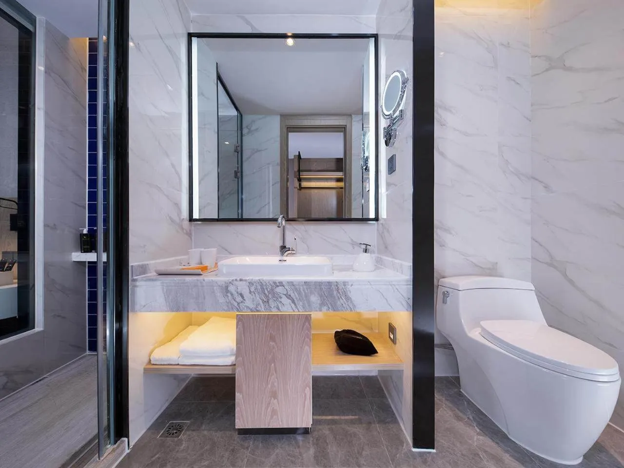 Kyriad Marvelous Hotel Hezhou Wanda Plaza