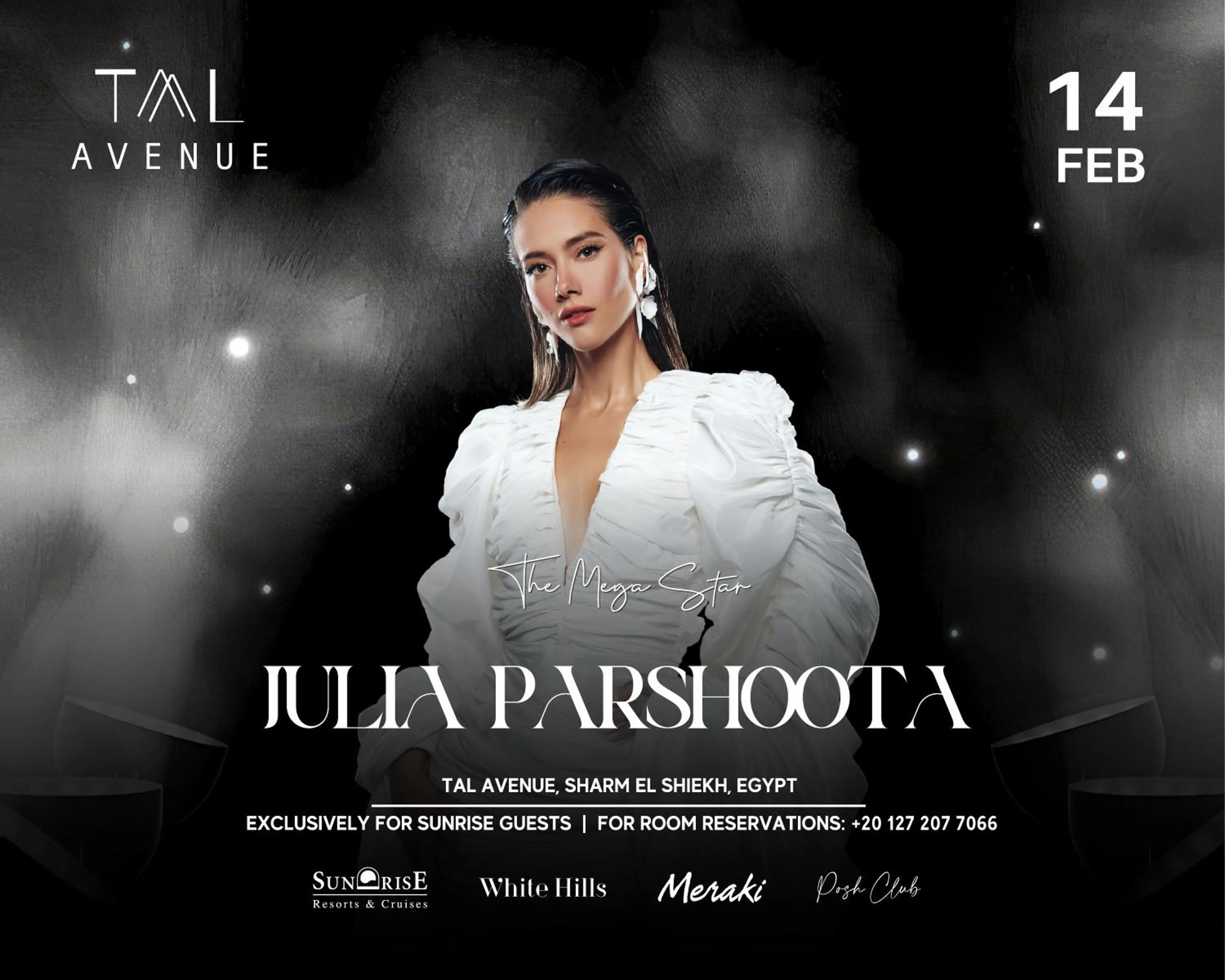 Evening entertainment in Sunrise Montemare Resort -Grand Select