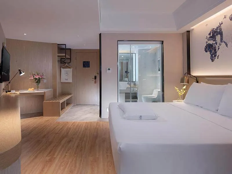 Bed in Kyriad Marvelous Hotel Haikou Free Trade Zone