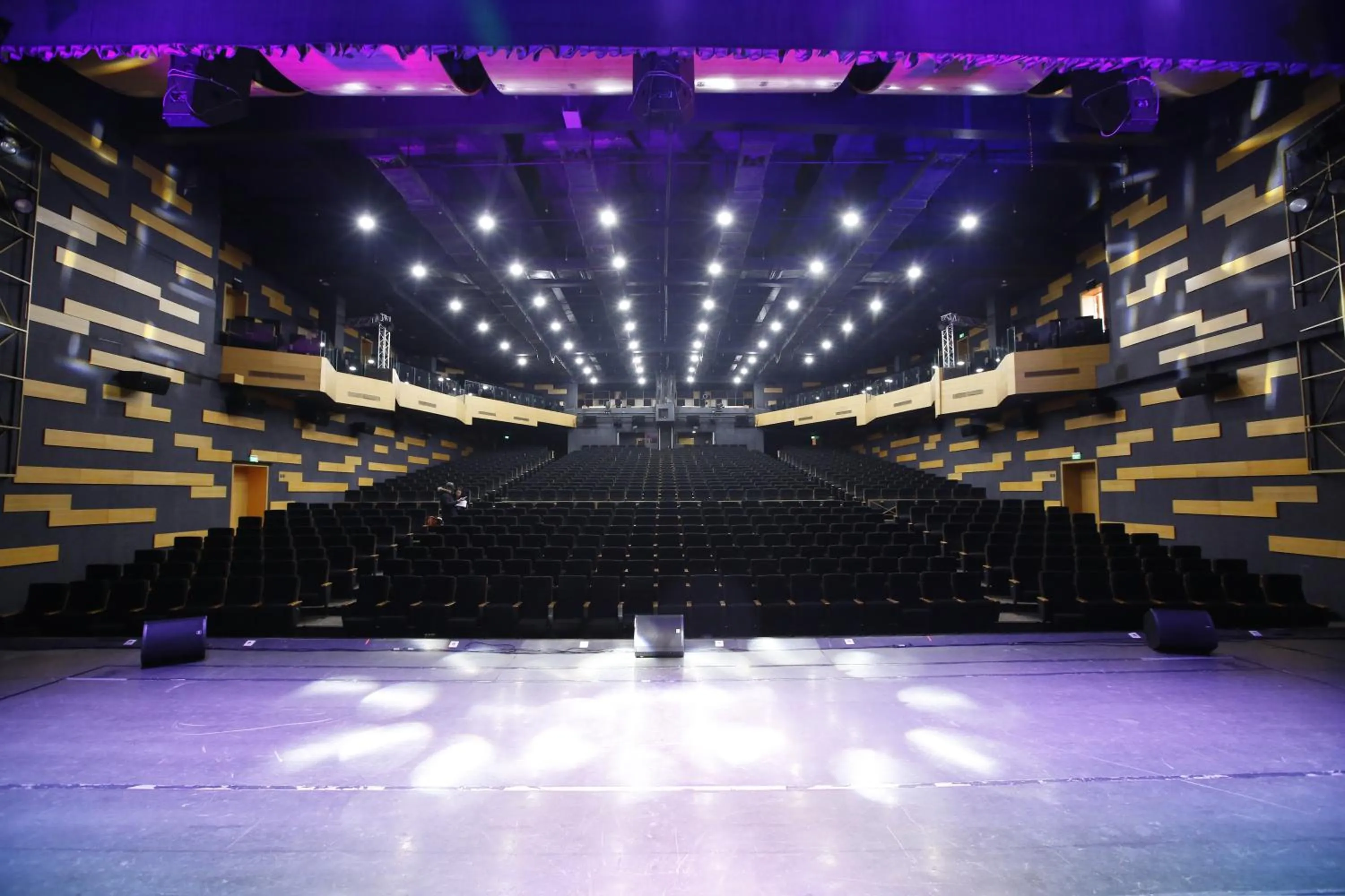 Business facilities in The Corporate Hotel and Convention Centre