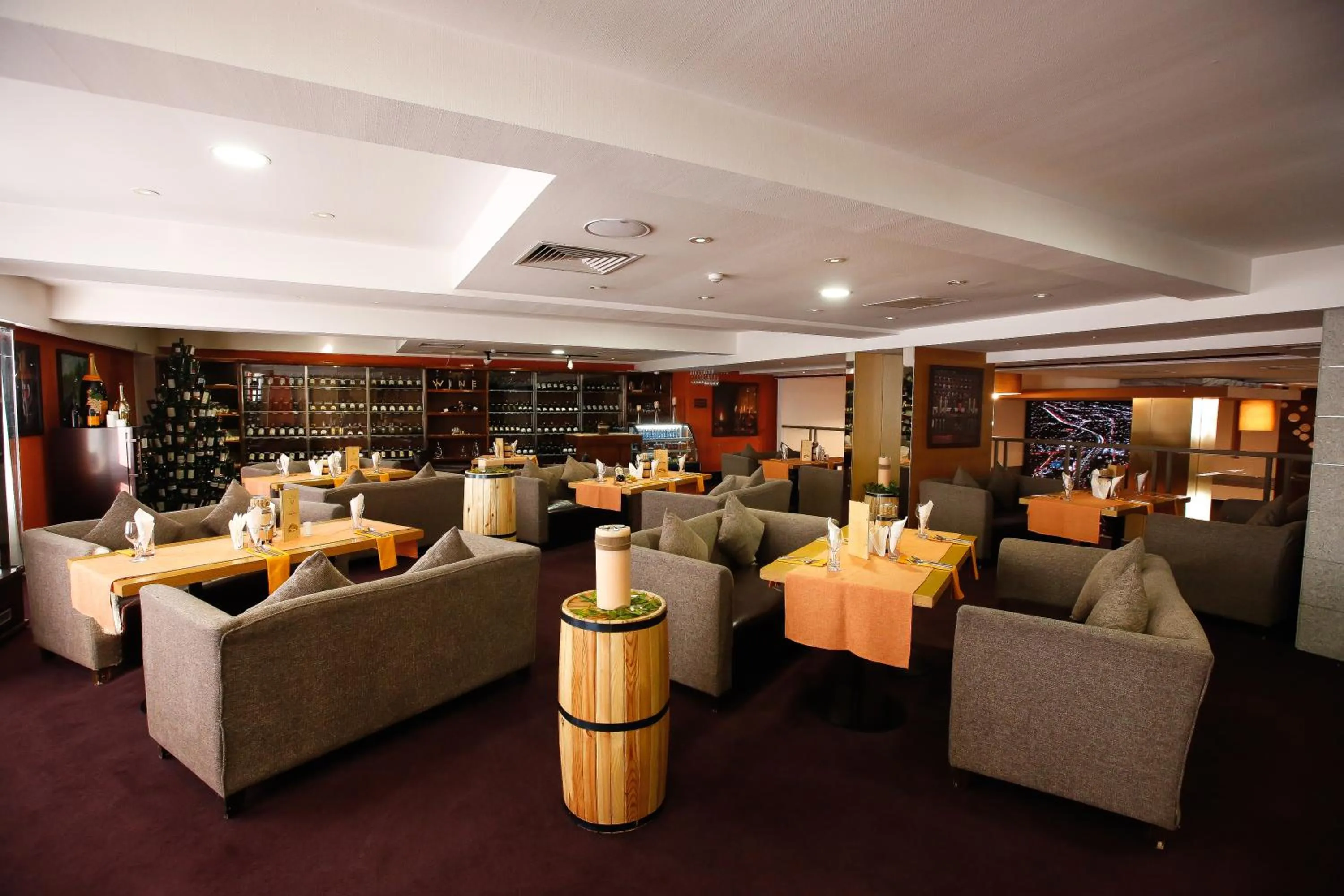Restaurant/places to eat in The Corporate Hotel and Convention Centre