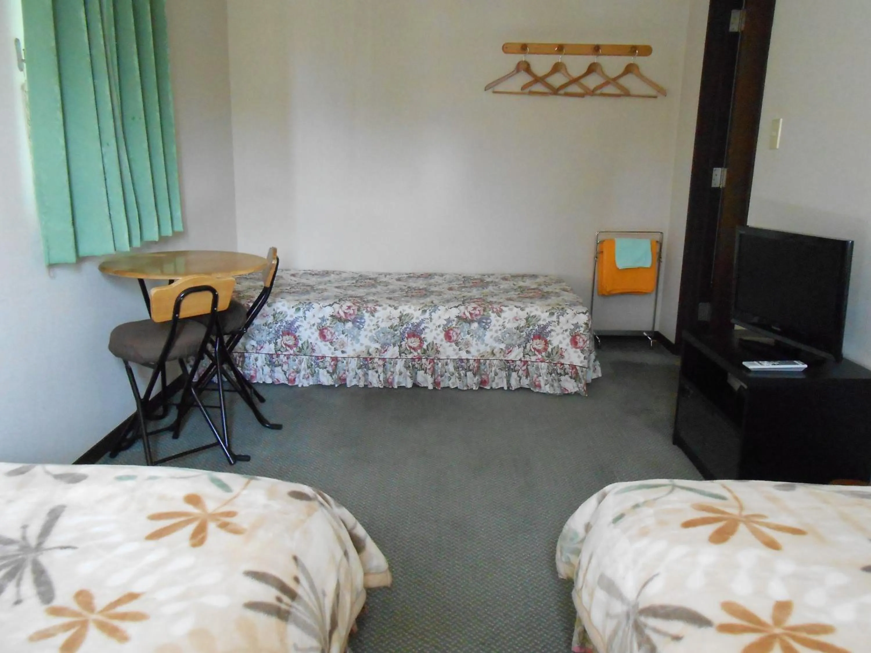 Photo of the whole room in Pension Margaret