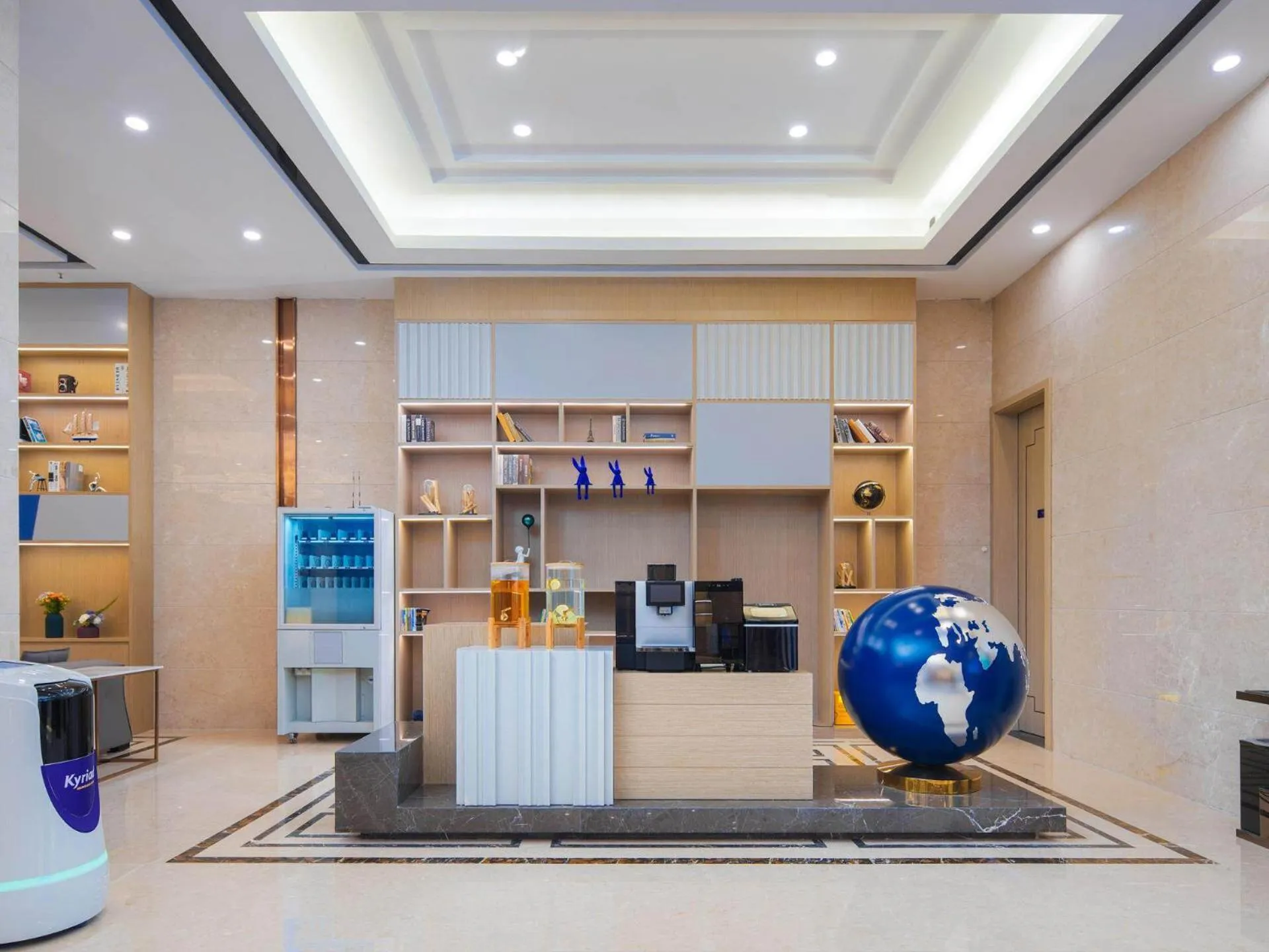 Kyriad Hotel Baoying Jinyuan Square High-speed Railway Station