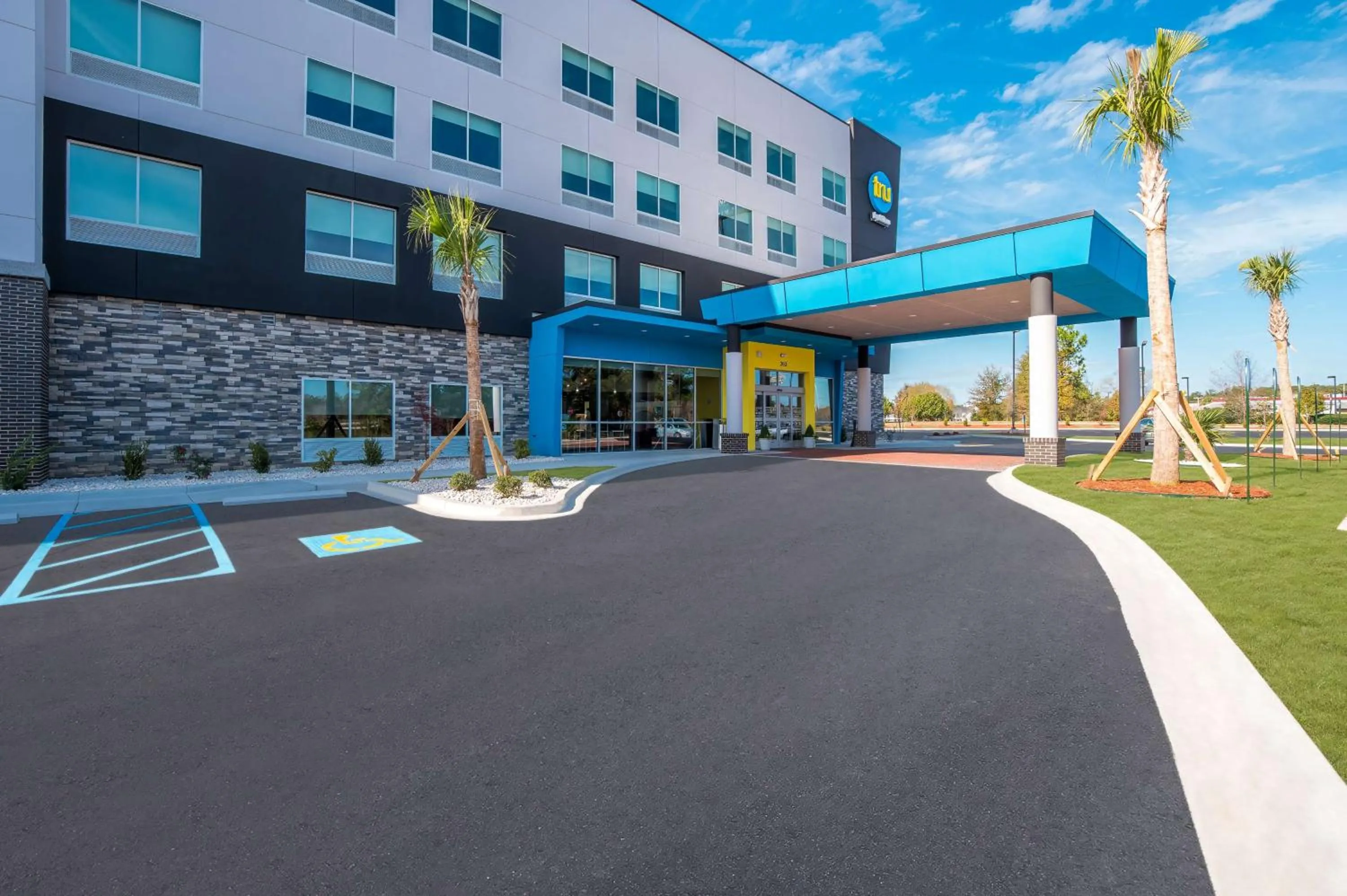 Property building in Tru By Hilton Santee