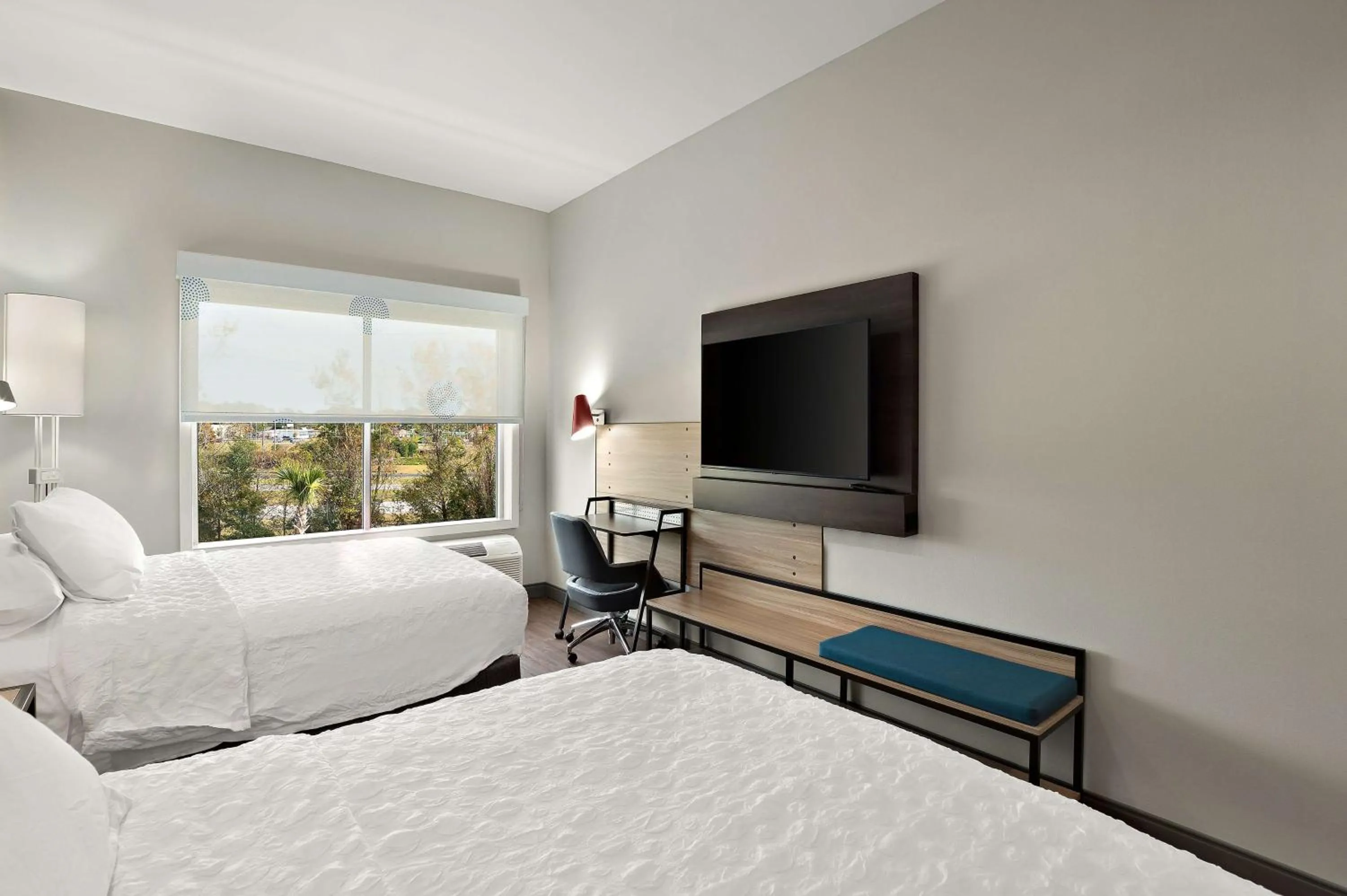 Bed in Tru By Hilton Santee