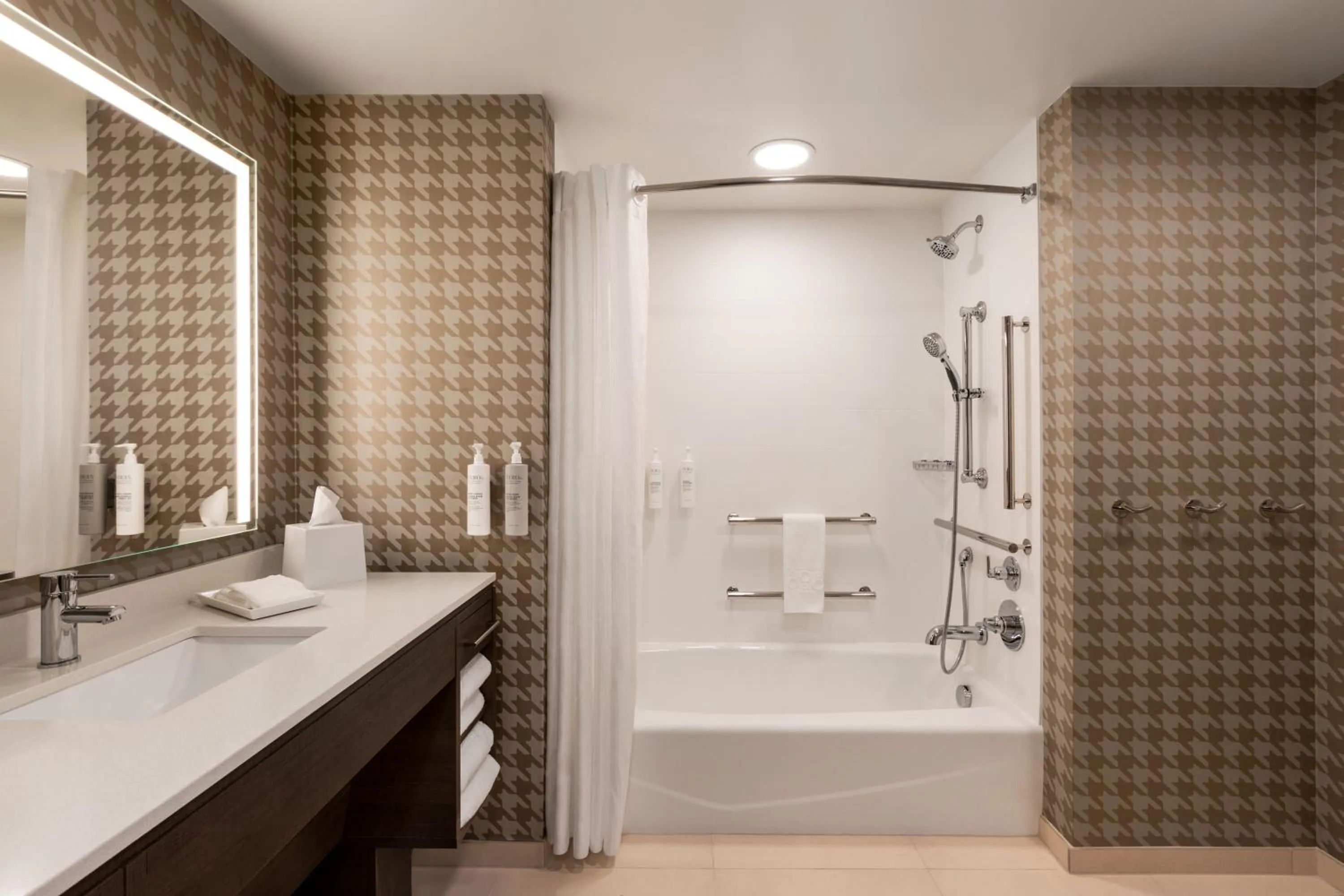 Shower in Home2 Suites By Hilton Cheyenne