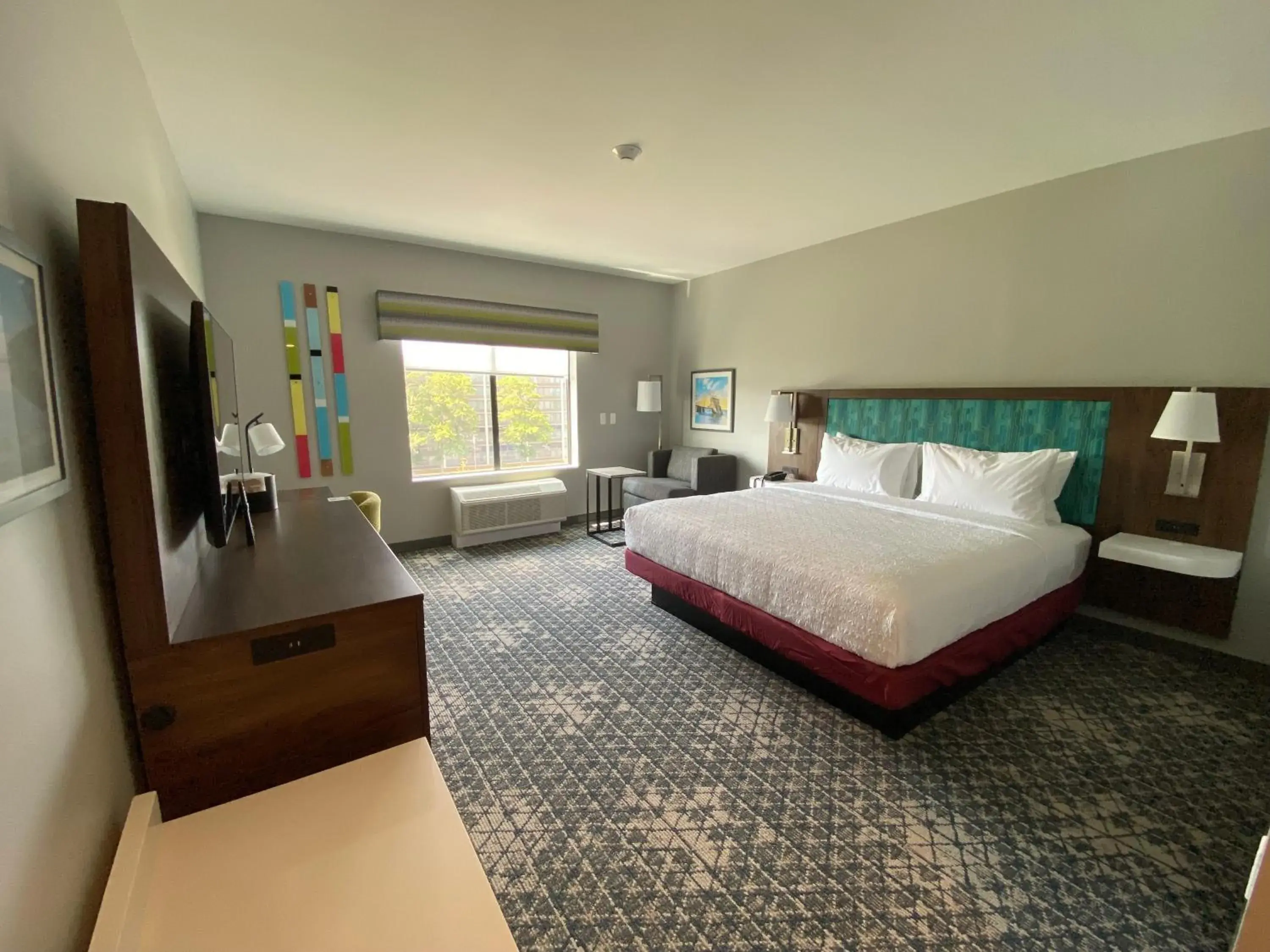 King Room with Tub - Mobility Access in Hampton Inn & Suites Somerset King Room with Tub - Mobility Access in Hampton Inn & Suites Somerset