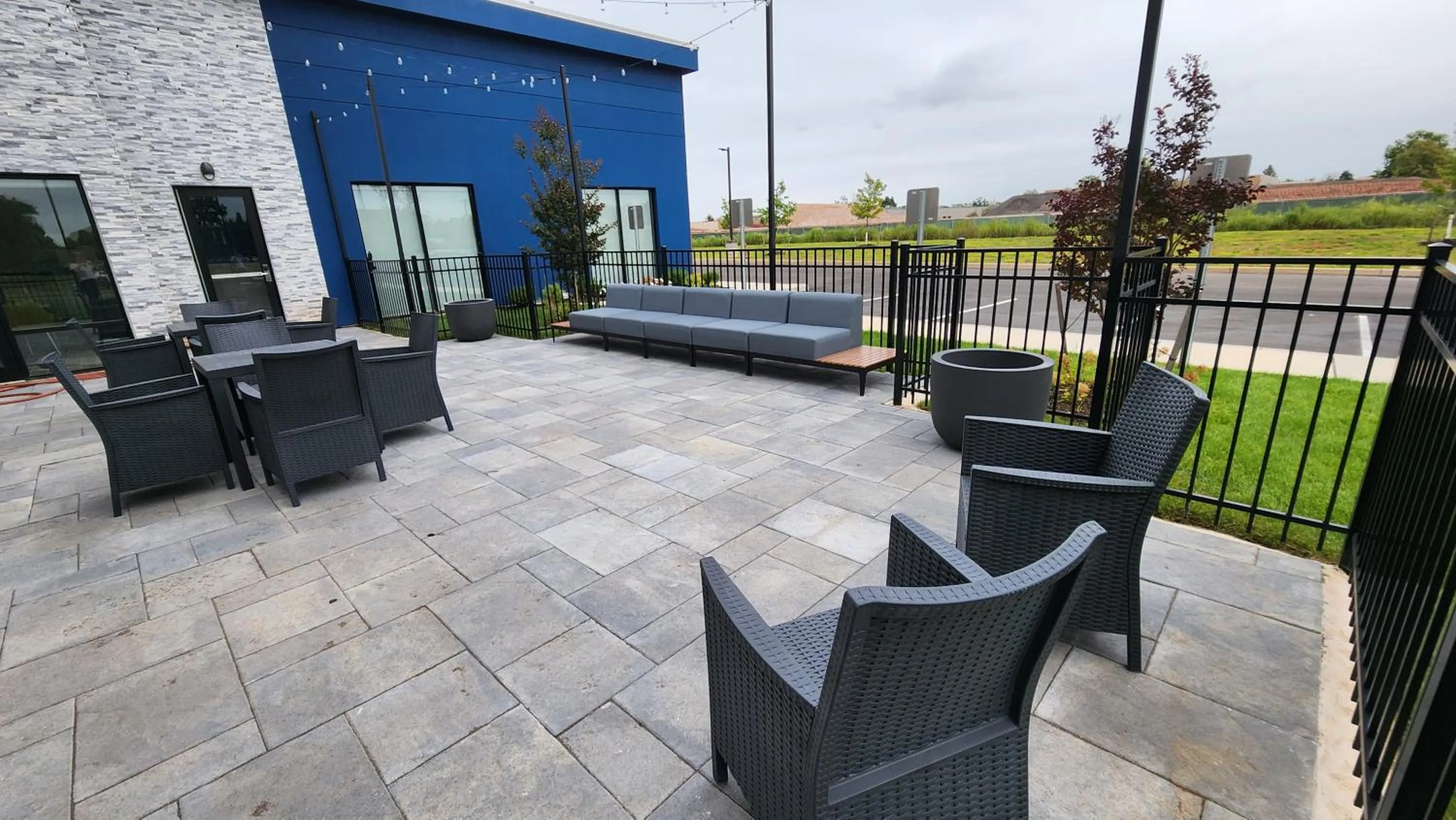 Patio in Hampton Inn & Suites Somerset