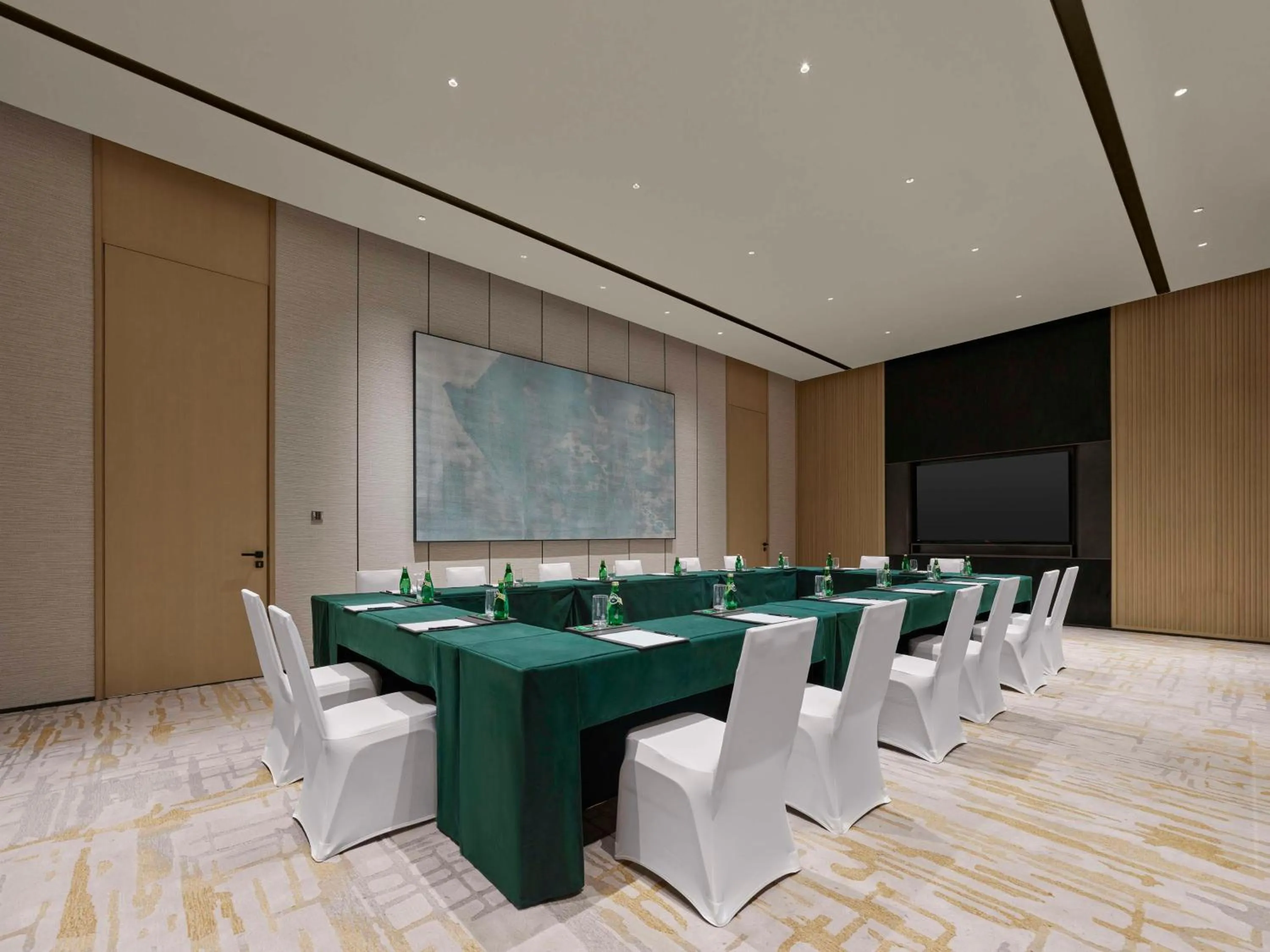 Meeting/conference room in Hilton Nanjing Niushoushan