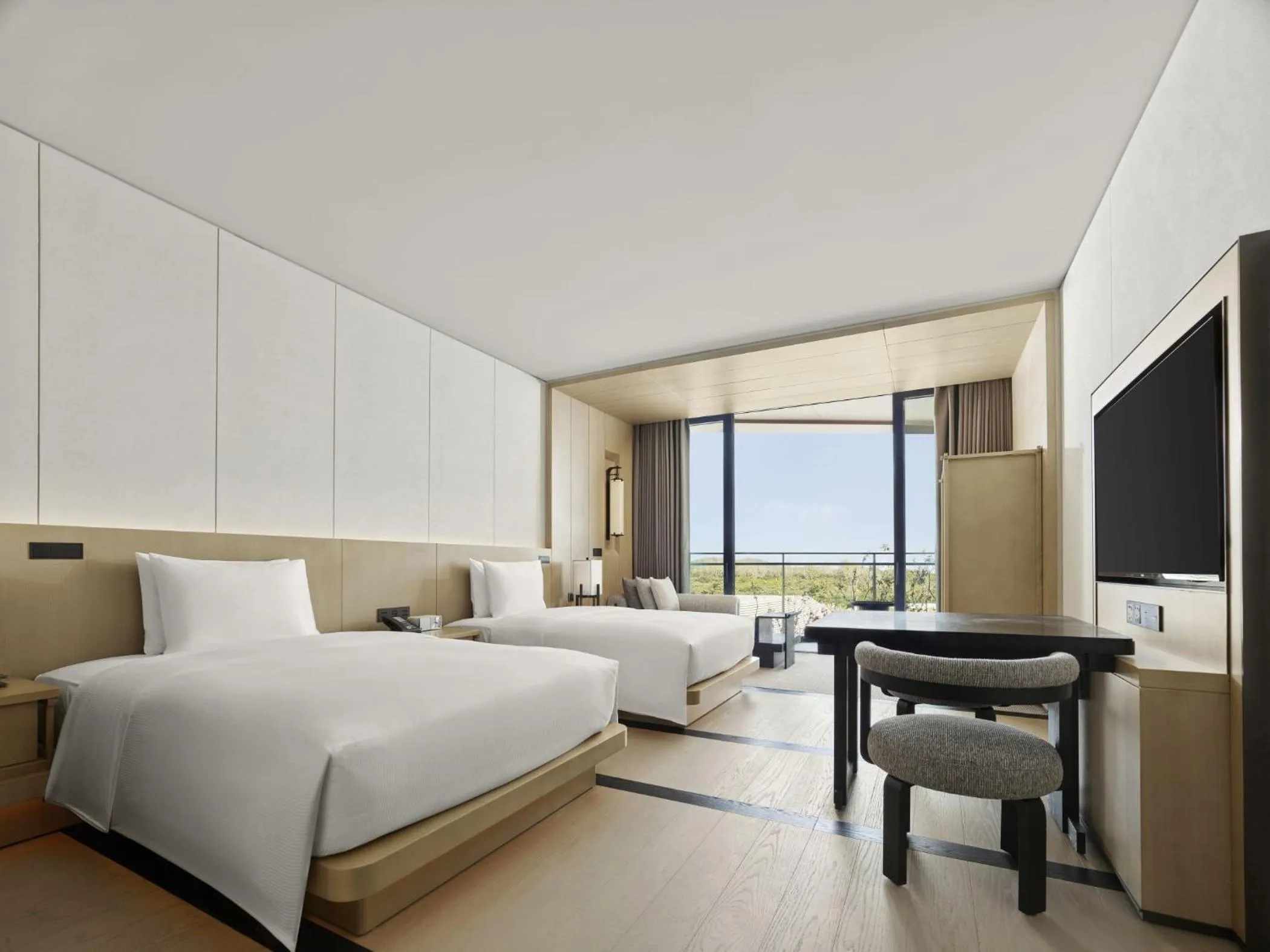 Bedroom, Bed in Hilton Nanjing Niushoushan