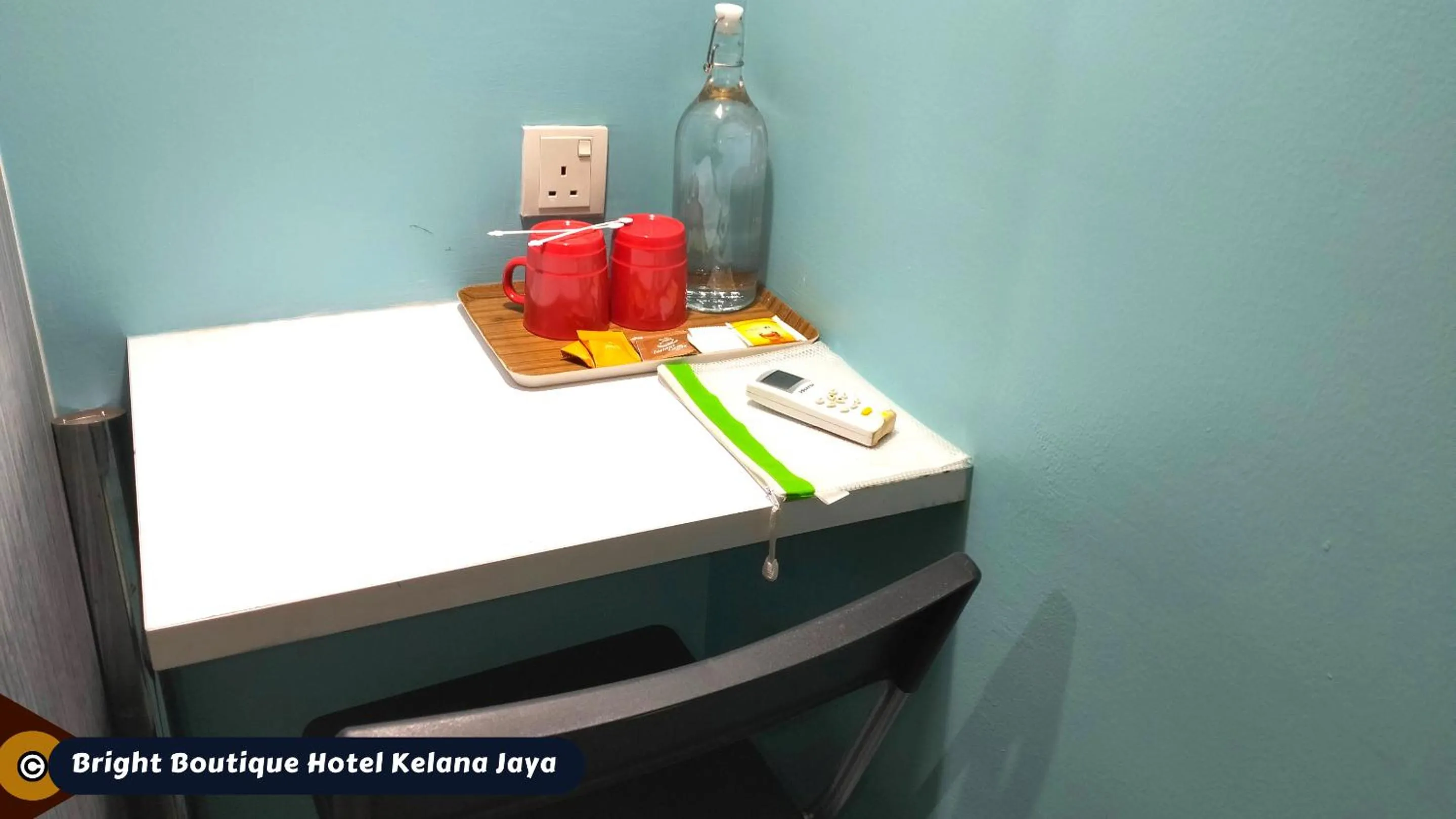 Coffee/tea facilities in Bright Boutique Hotel Kelana Jaya
