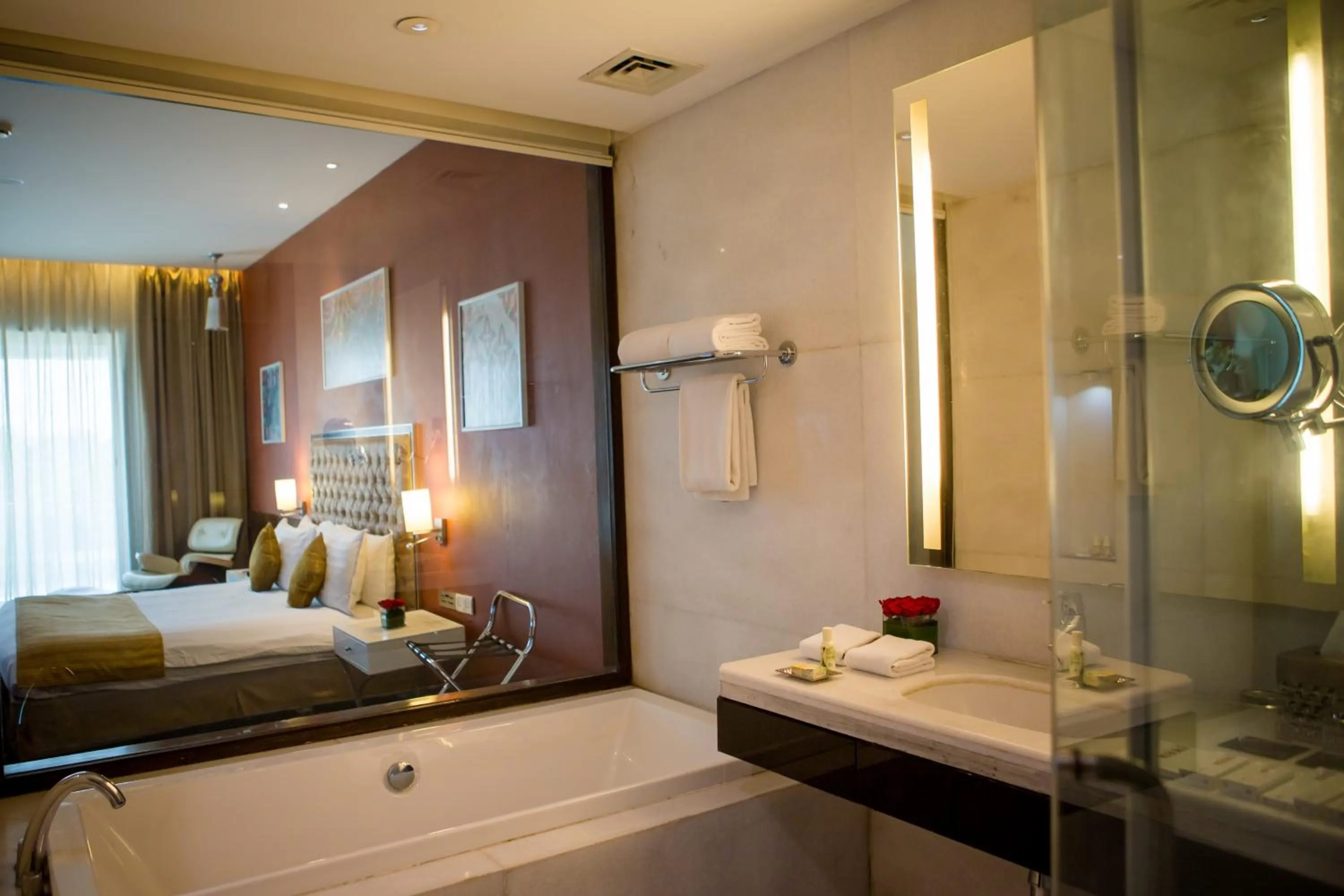 Bathroom, Bed in The Deltin