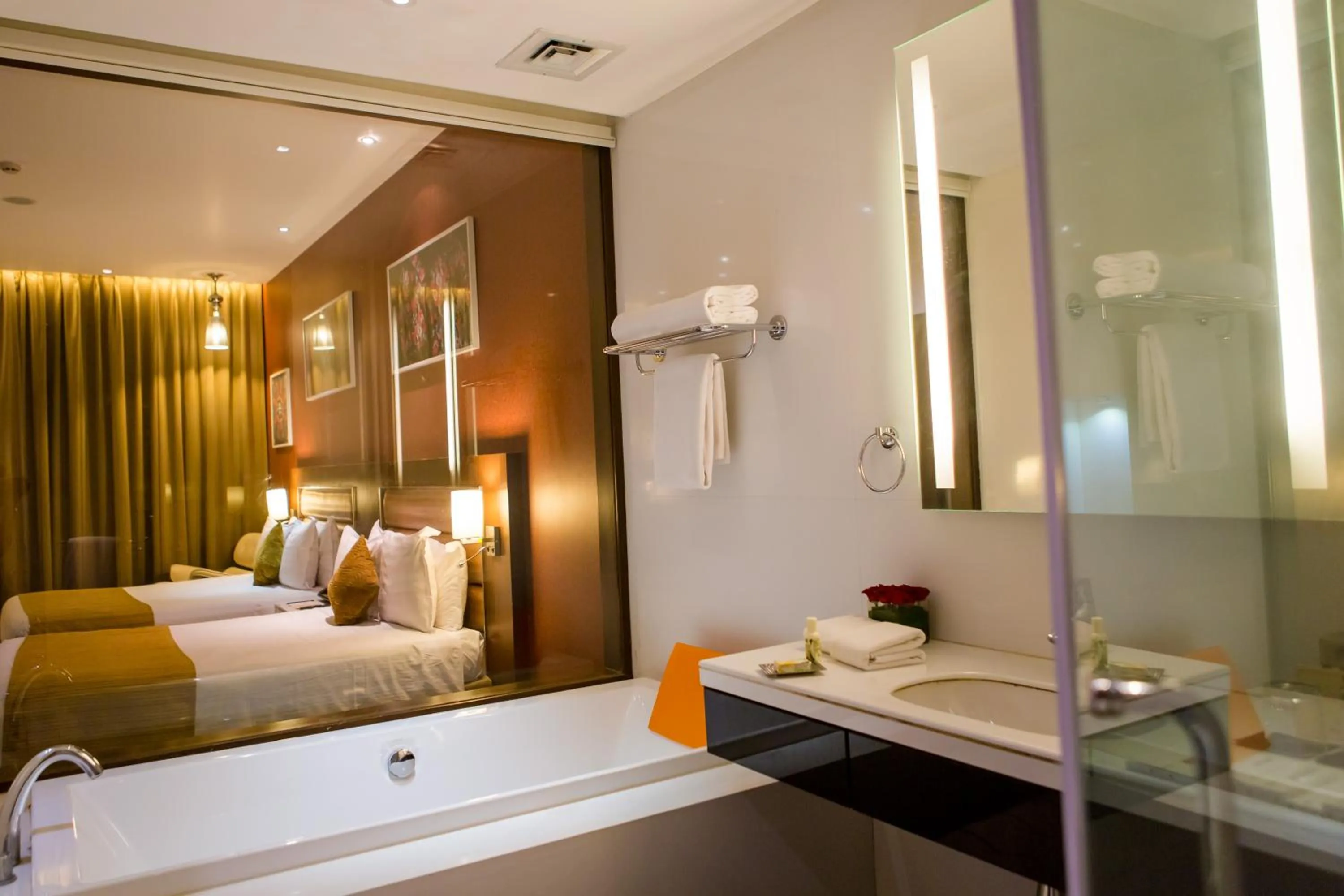 Bathroom, Bed in The Deltin