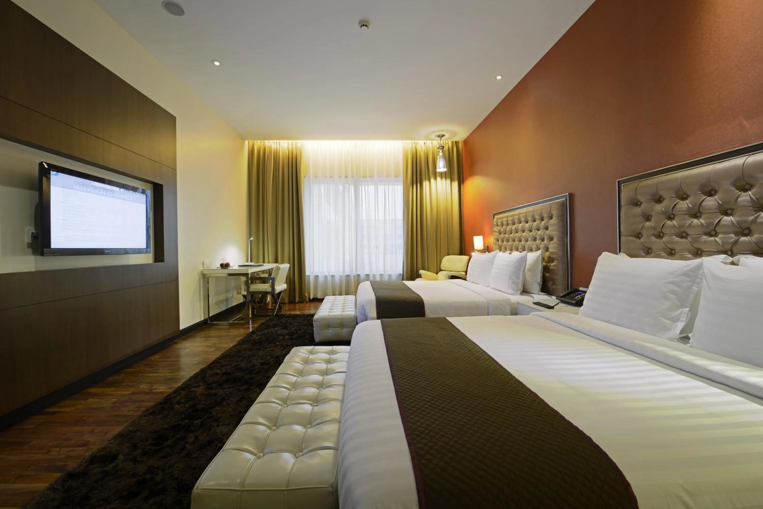 Day, Bed in The Deltin