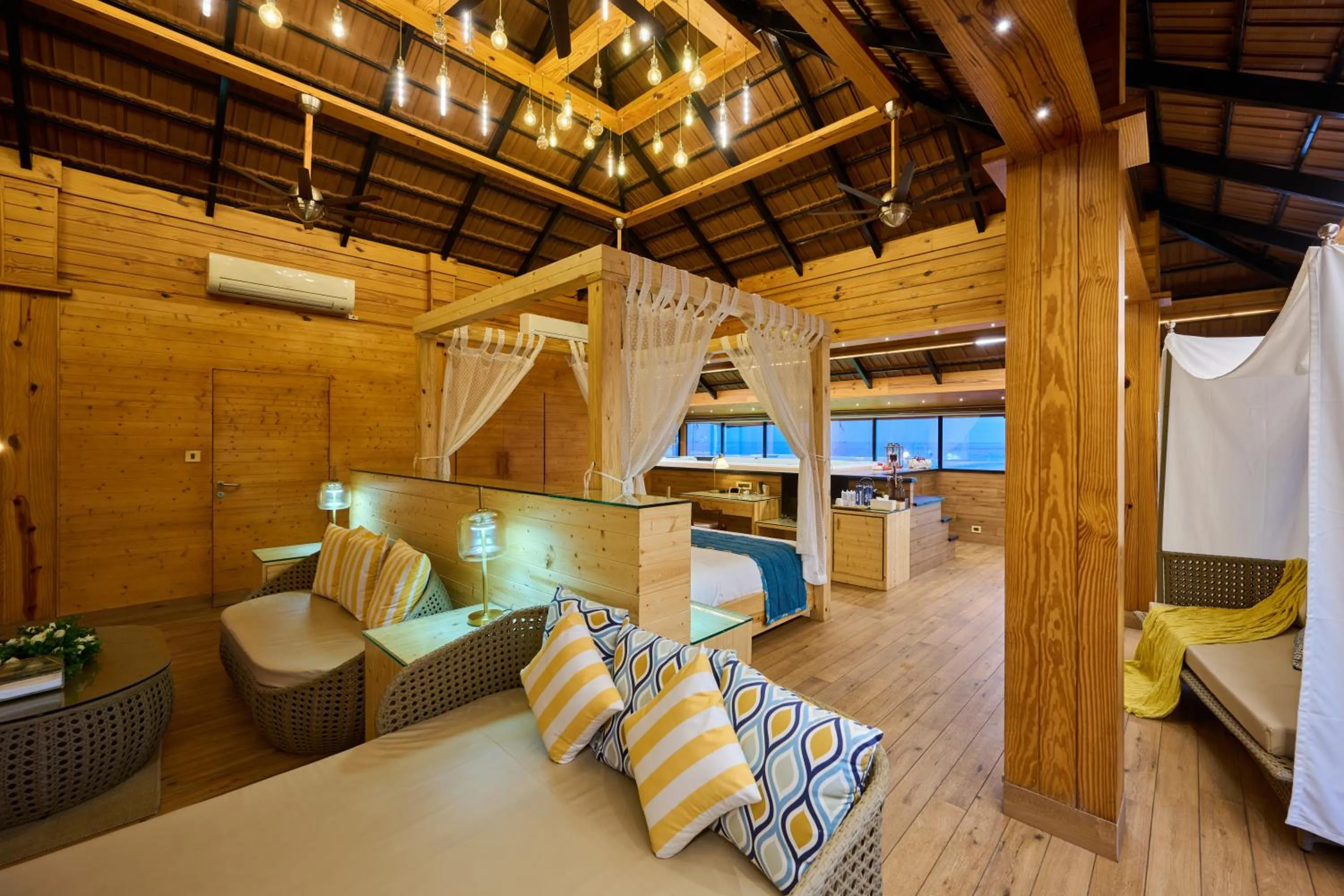 Maliekal Heritance Cherai Beach Cochin