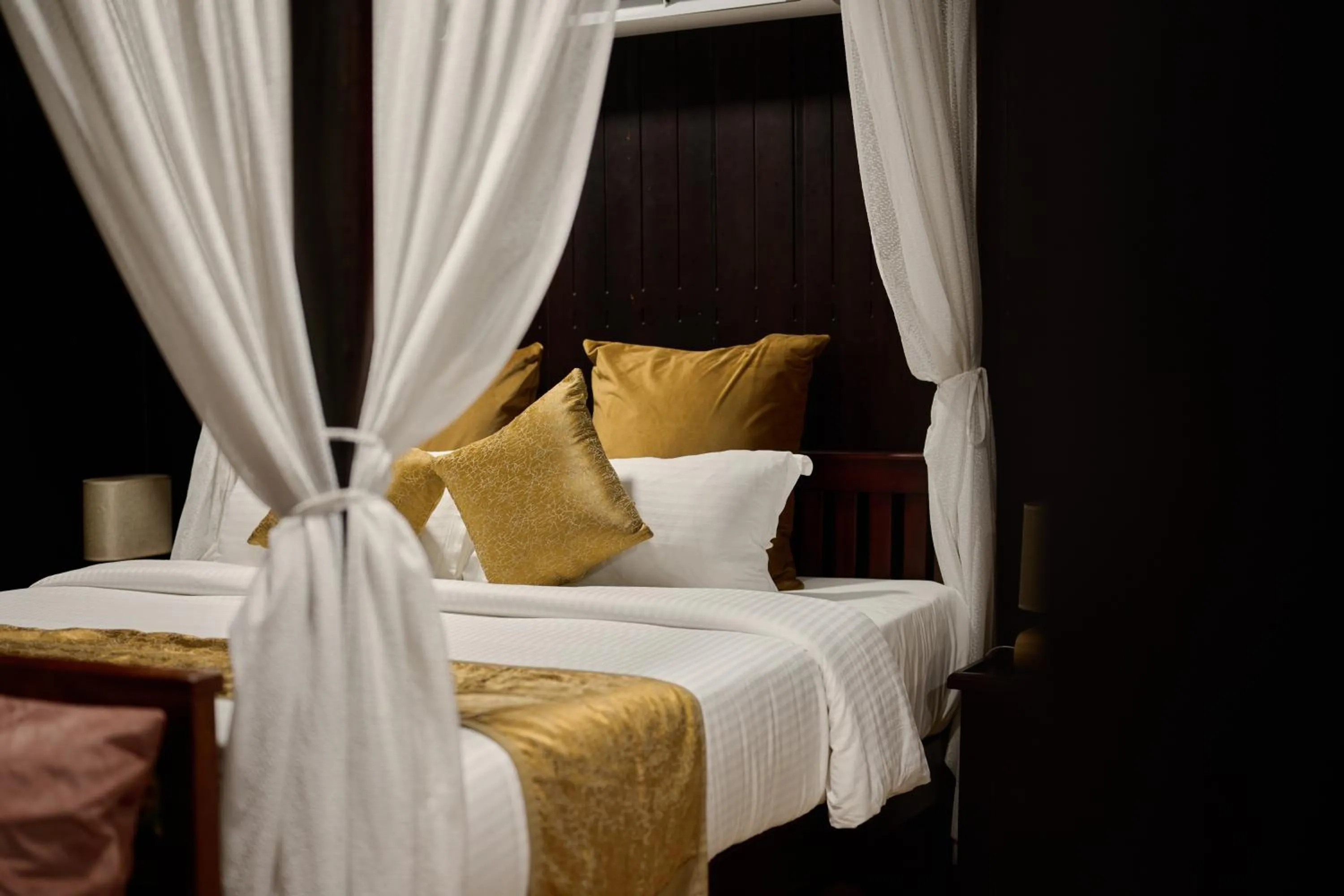 Bed in Maliekal Heritance Cherai Beach Cochin