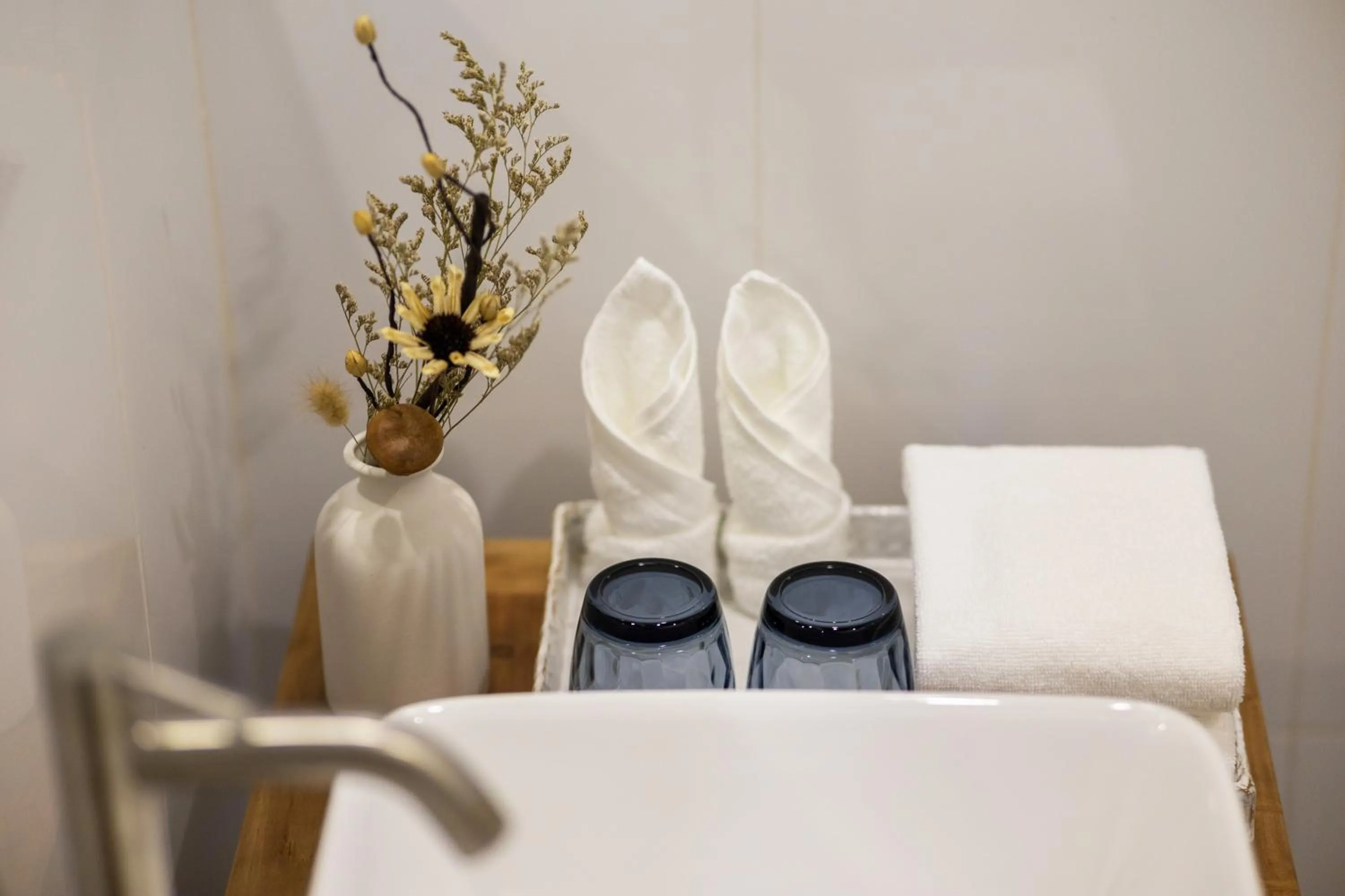 Bathroom, Bed in Atoh's Maison