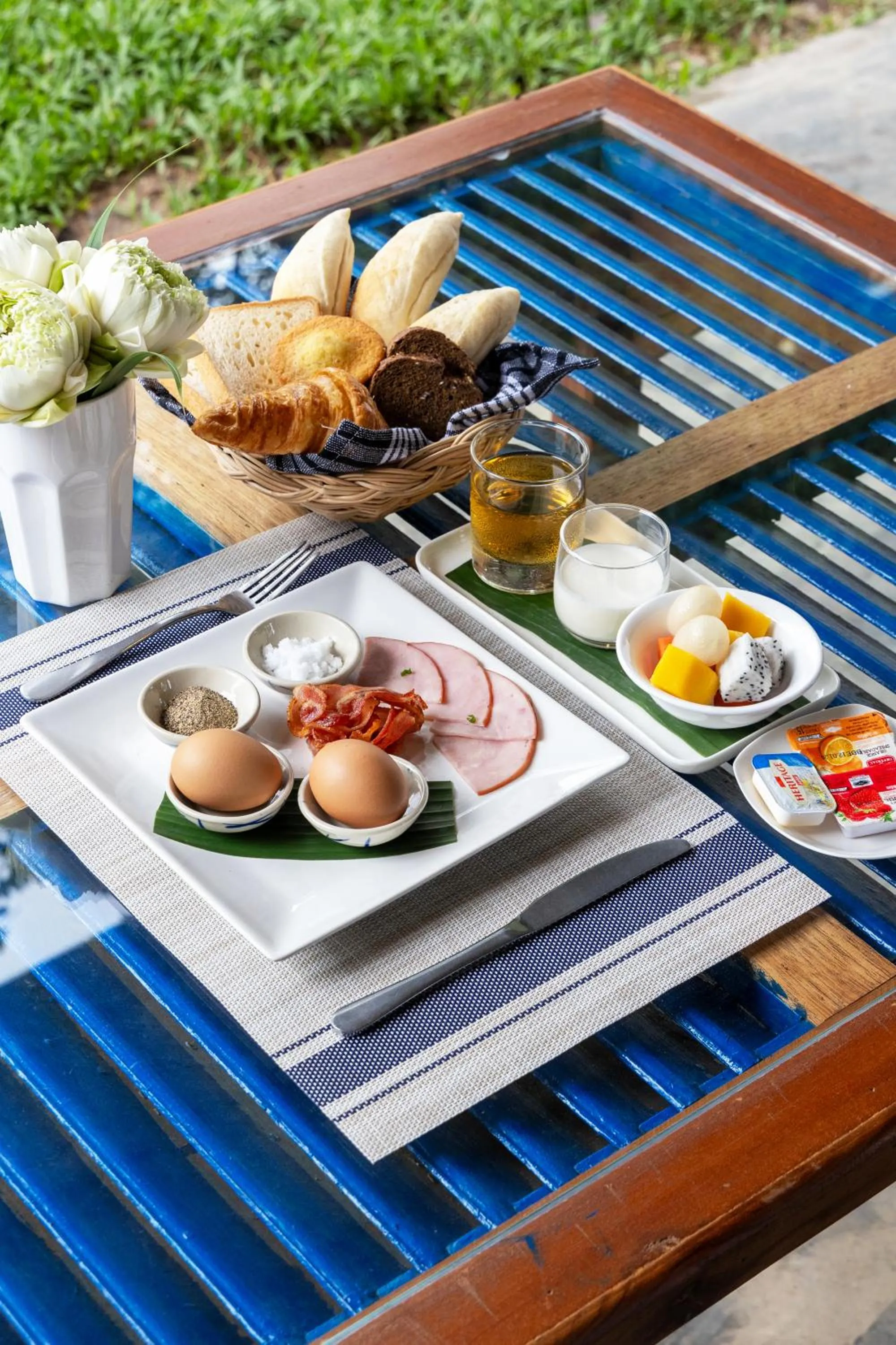 Breakfast in Atoh's Maison