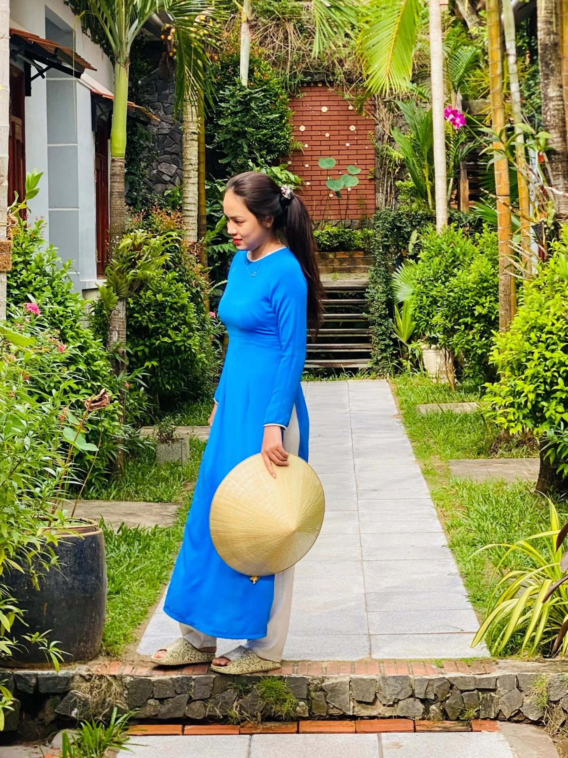 Property building in Dong Xuan Hong Hotel