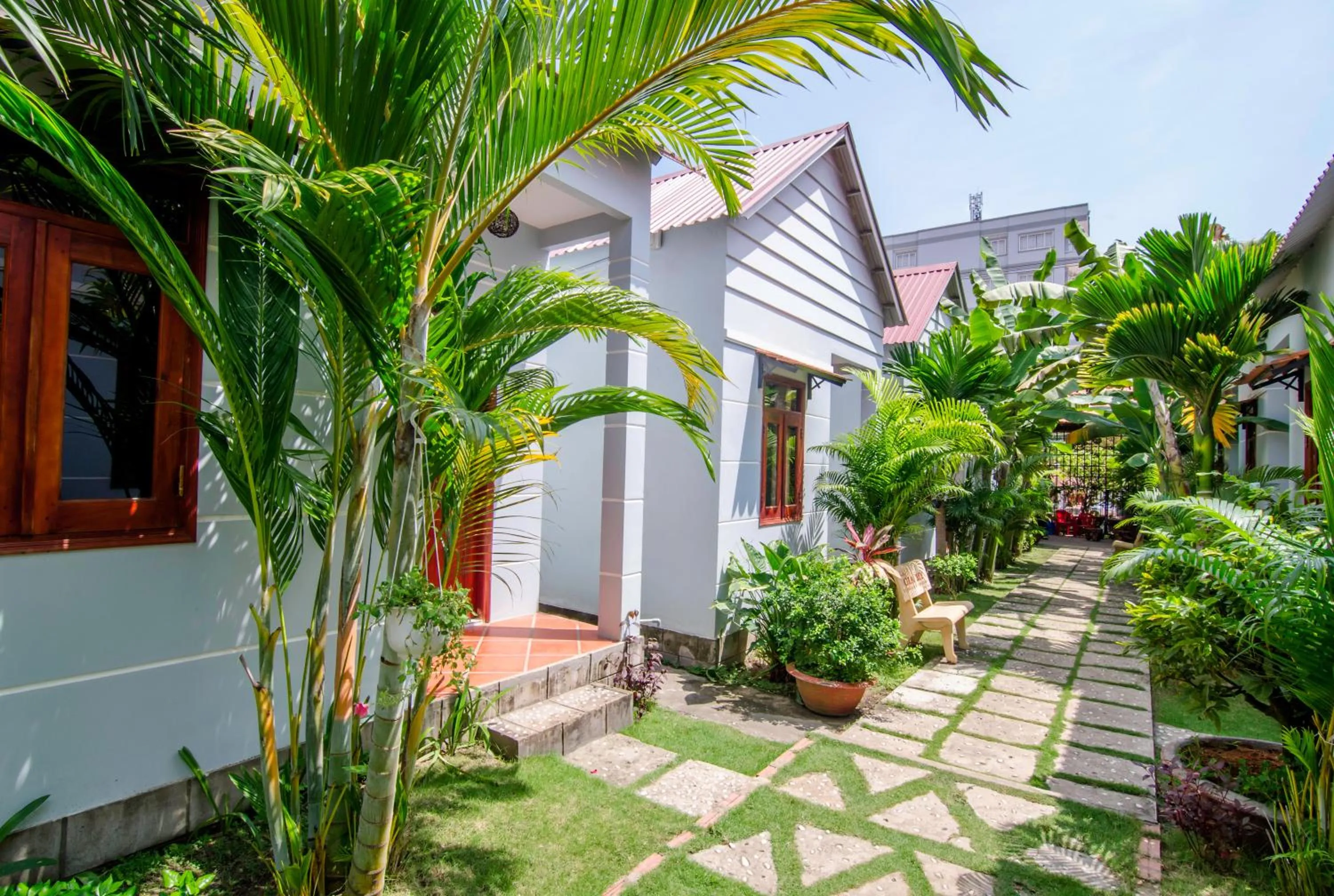 Garden in Dong Xuan Hong Hotel