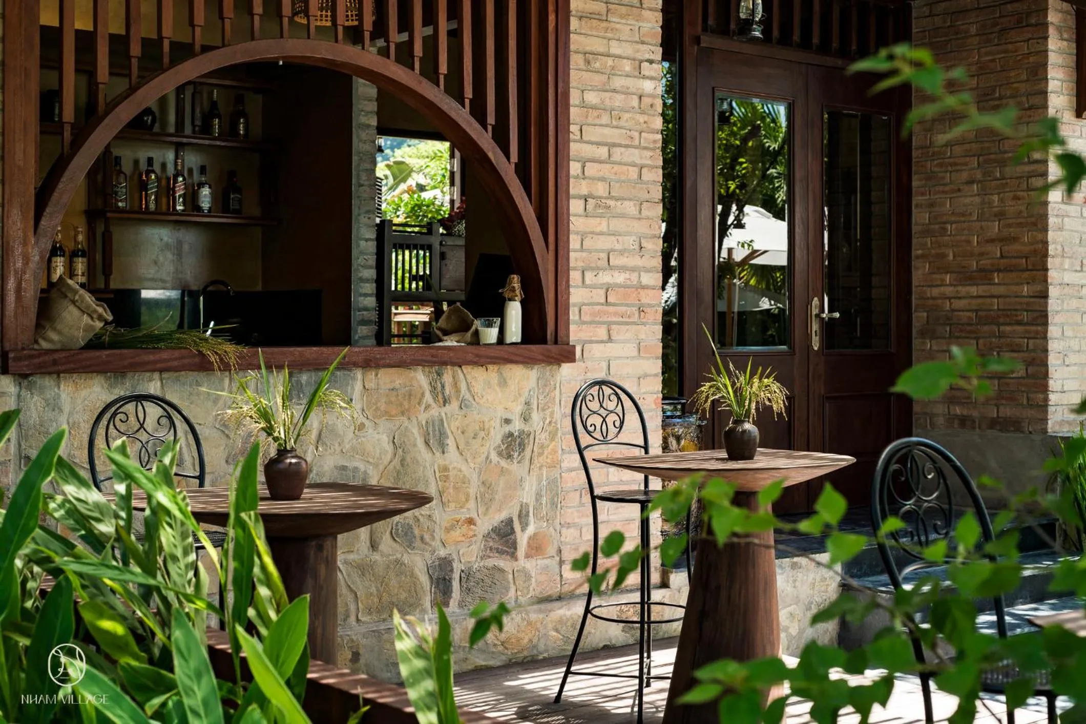 Lounge or bar in Nham Village Resort