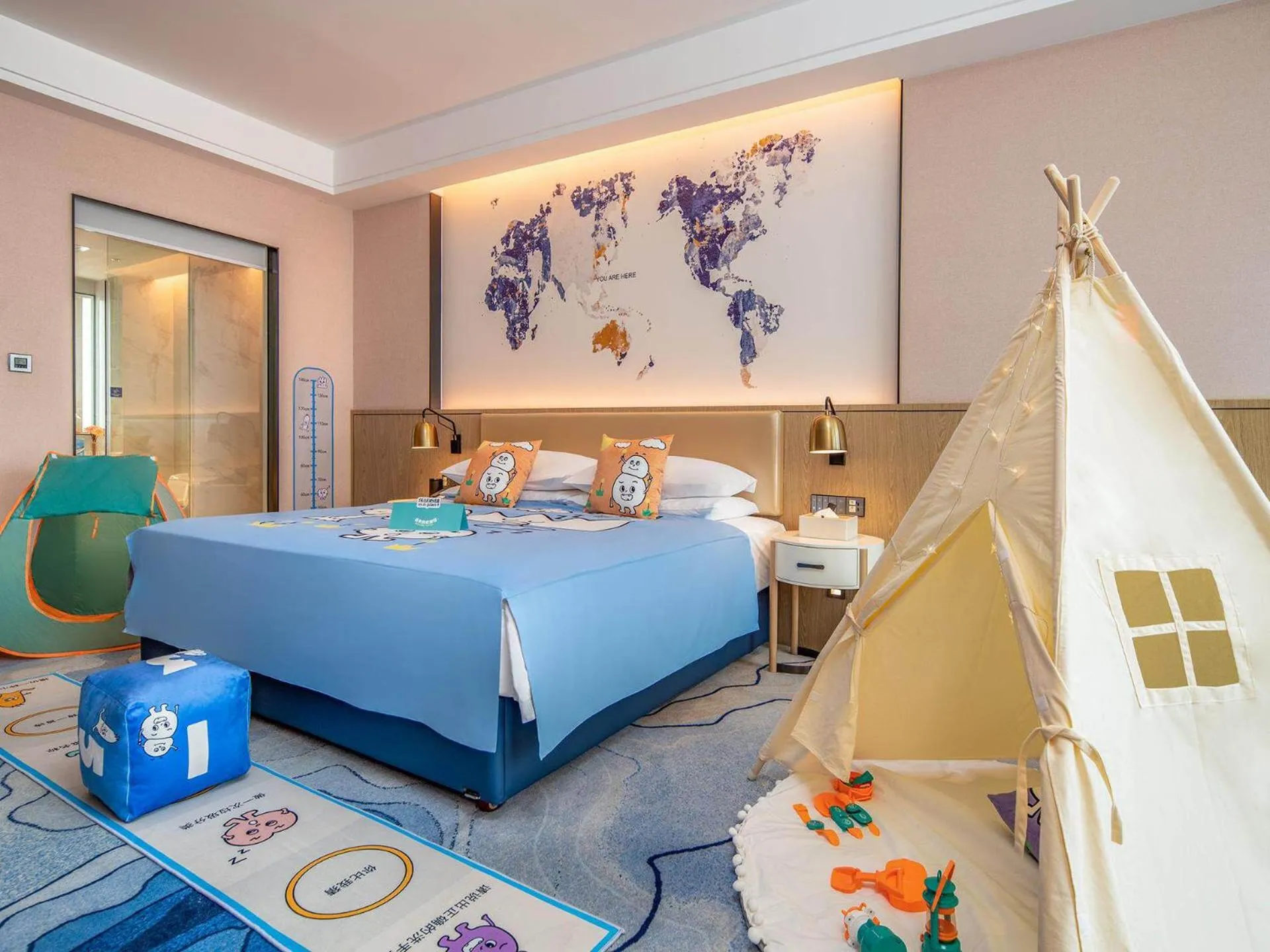 Bed in Kyriad Marvelous Hotel Shenzhen Longhua District Qinghu Subway Station