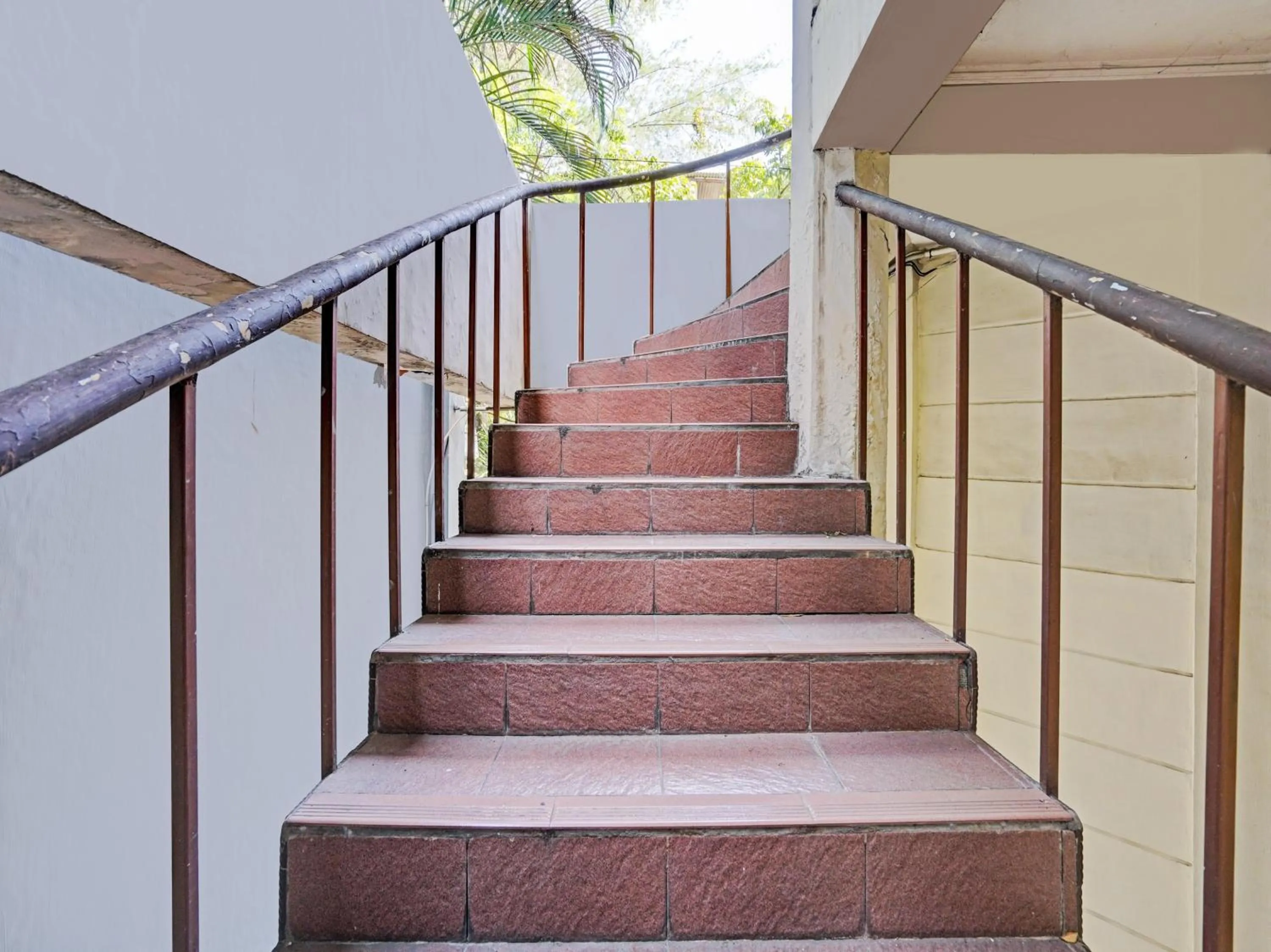 Area and facilities in Graha Ara Homestay Syariah RSUD Dr Soetomo Surabaya Mitra RedDoorz