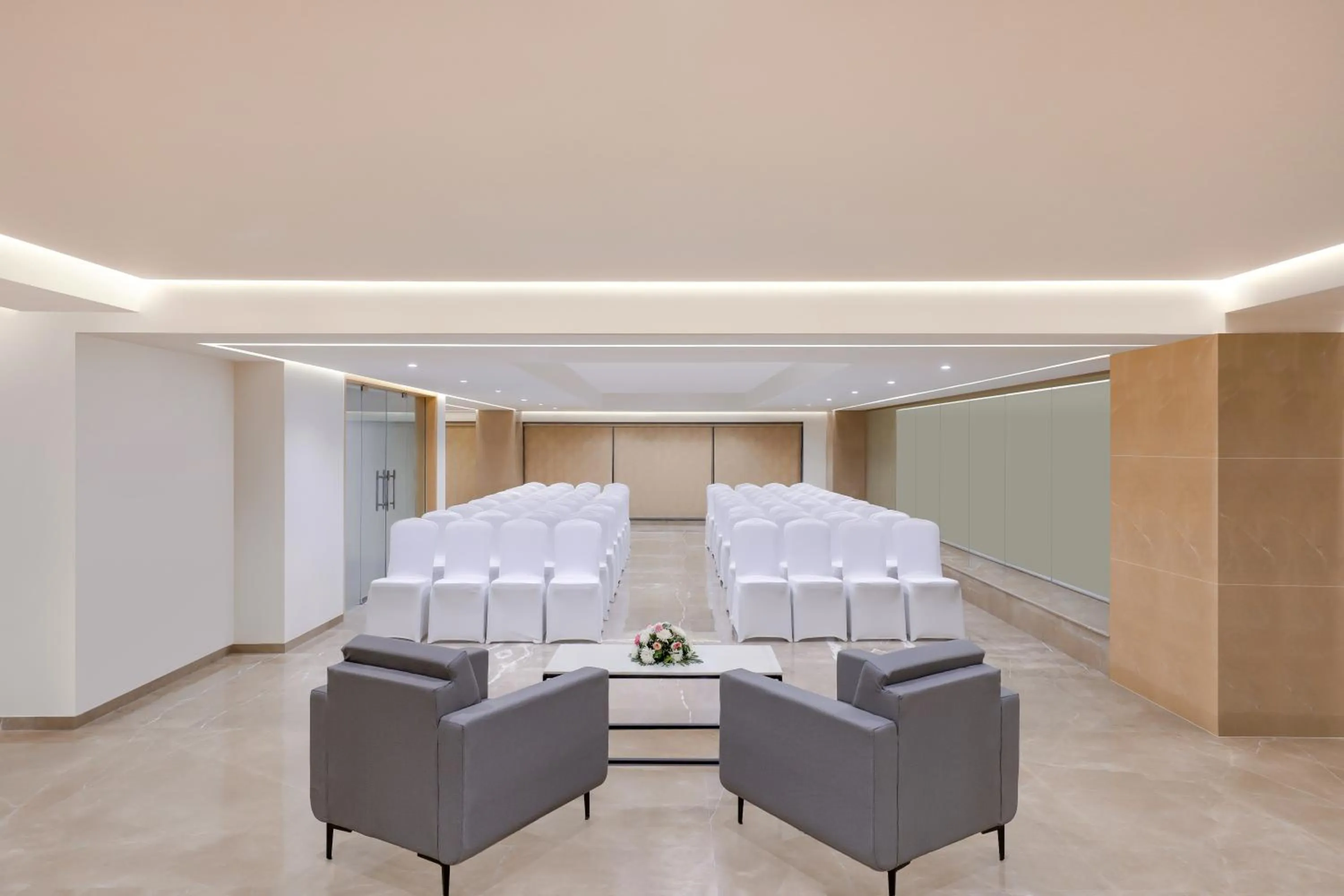 Lemon Tree Hotel Agra