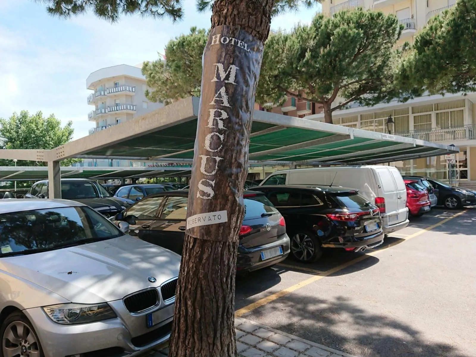 Parking in Hotel Marcus