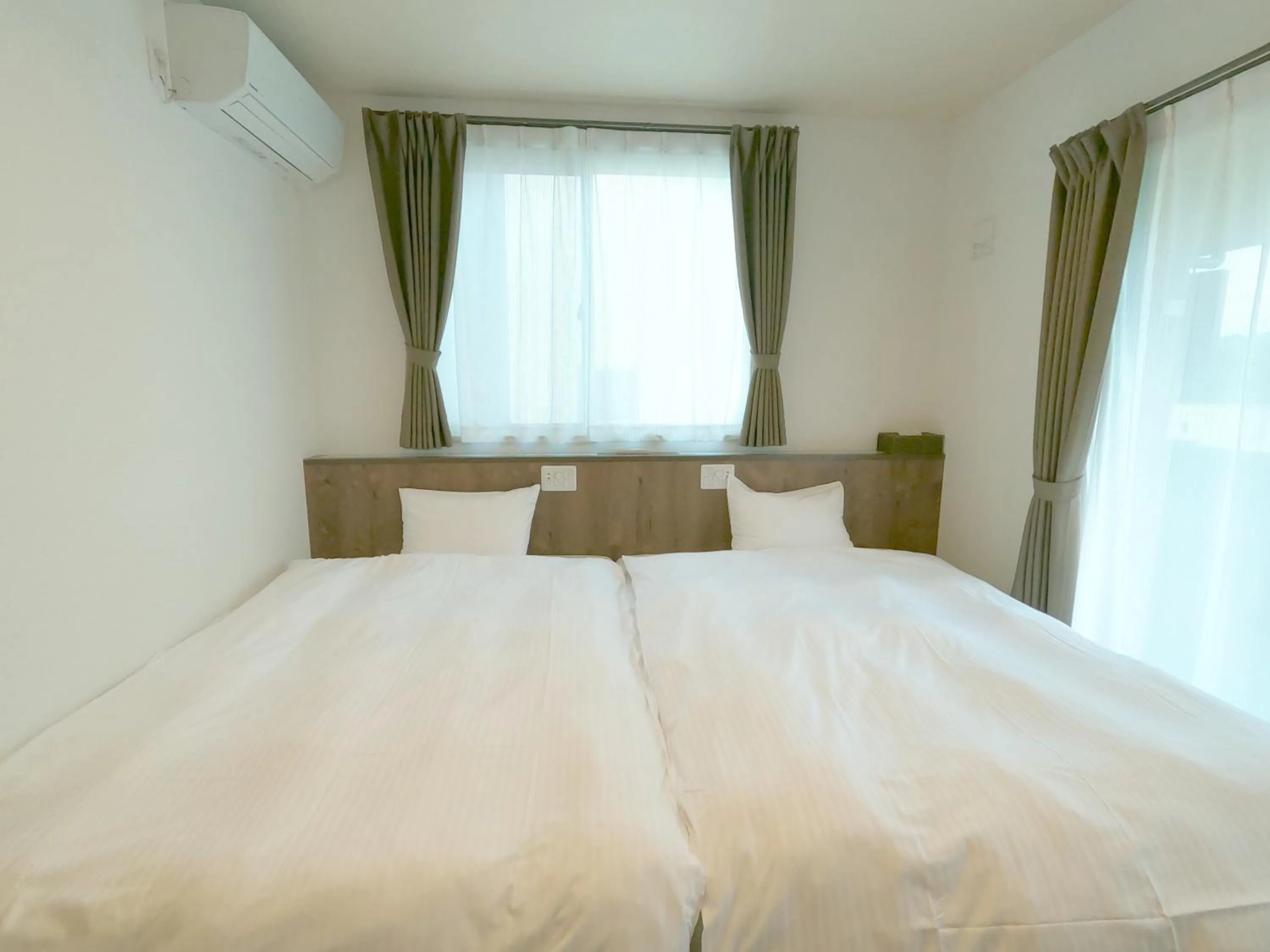 Bedroom, Bed in Churaumi Village