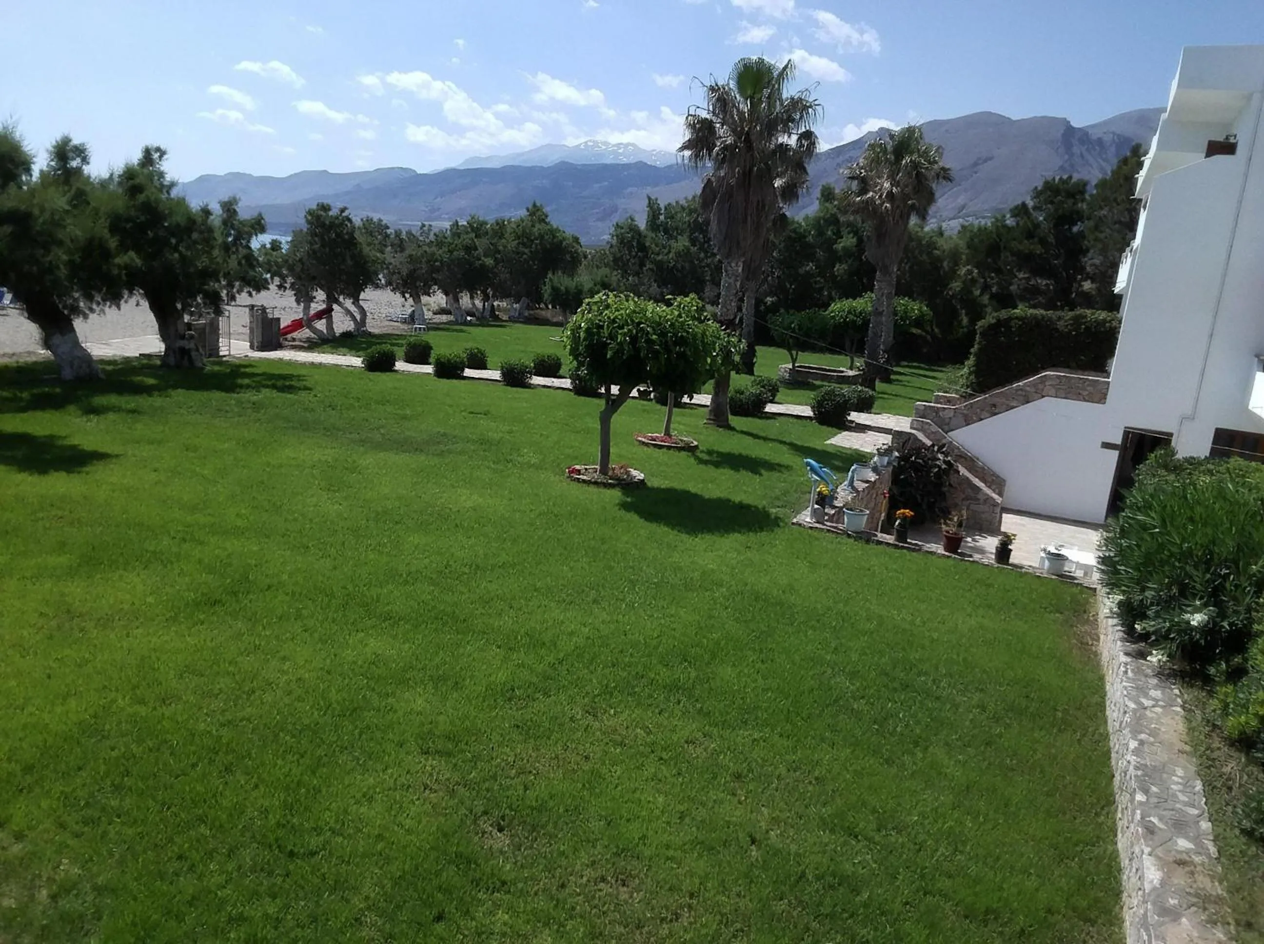 Garden in Studios Stavris