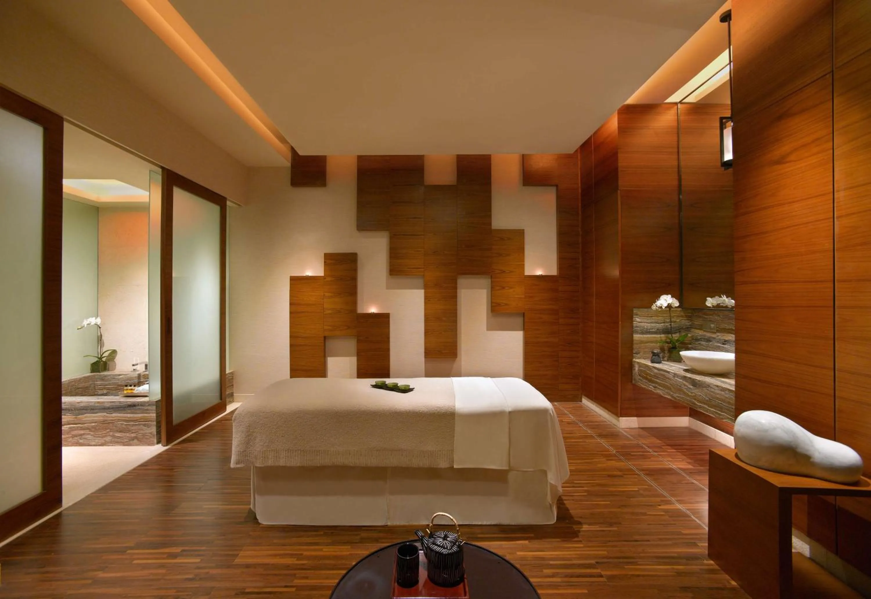 Spa and wellness centre/facilities, Bed in Hyatt Regency Chongqing Hotel