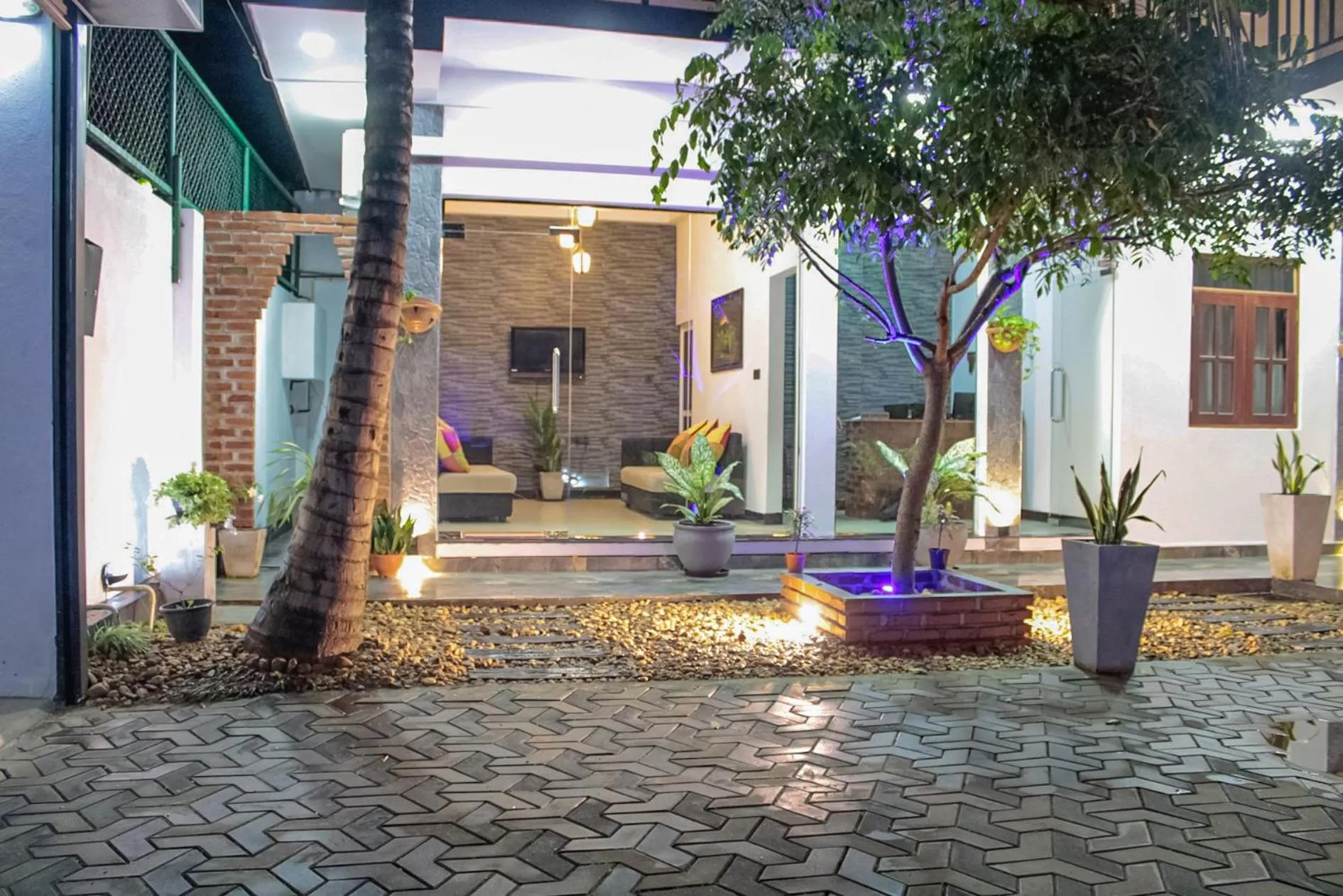 Airport J Dream Resort