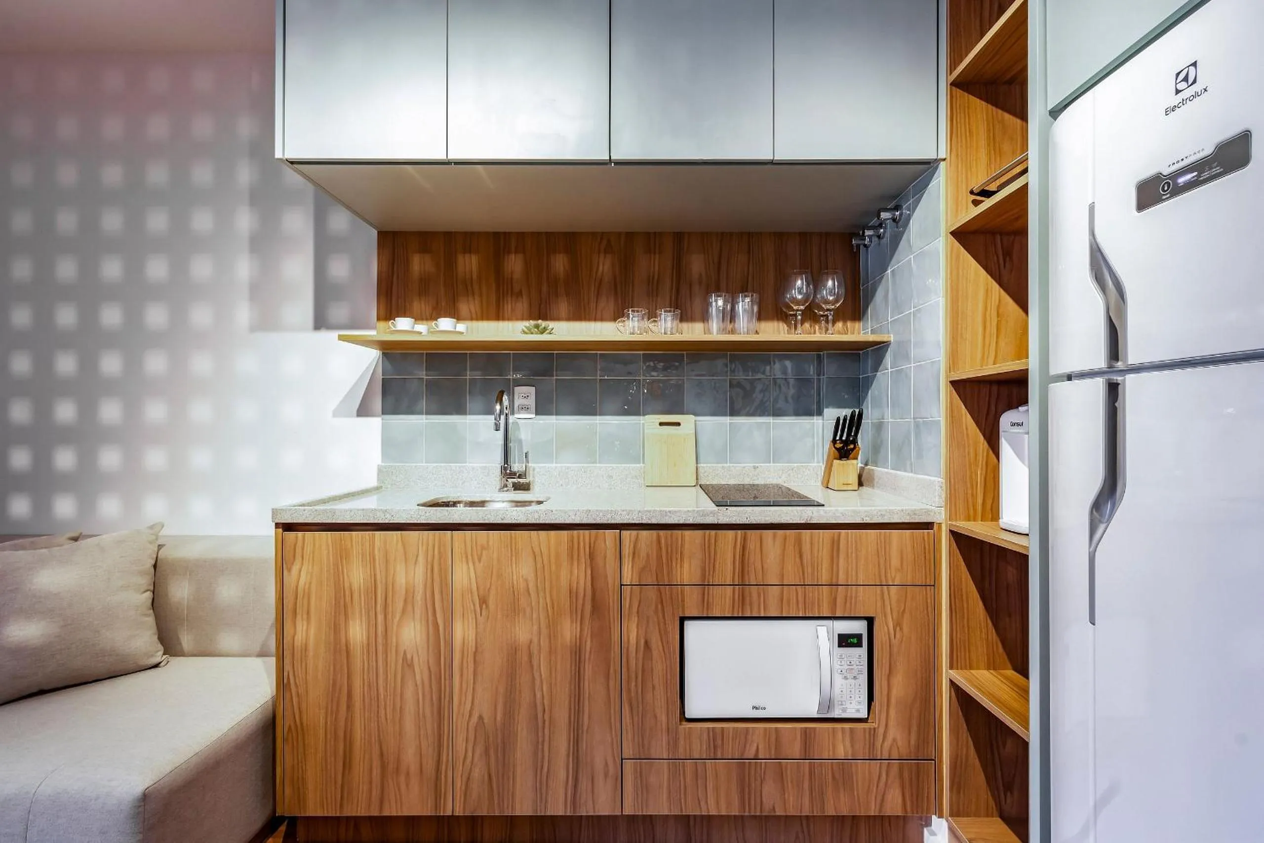 Kitchen or kitchenette in DSG Itaim by Conviva