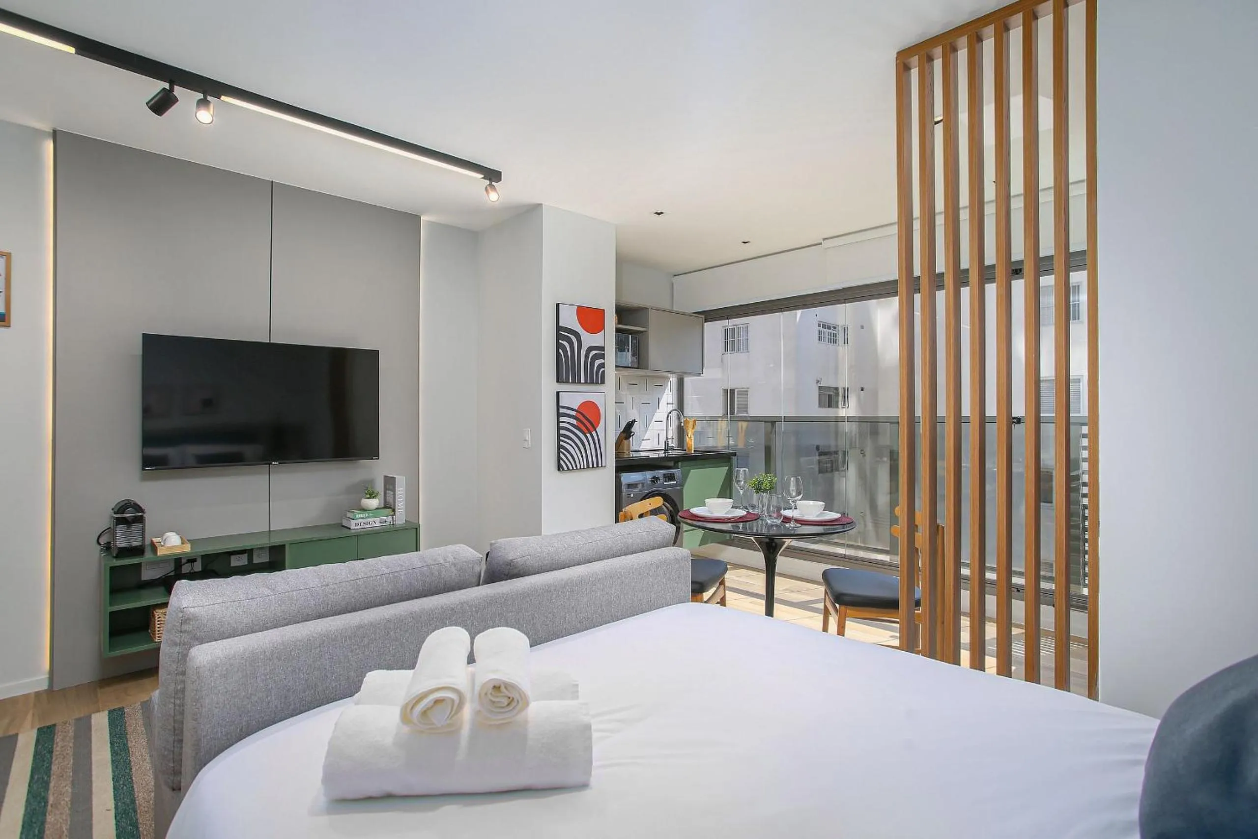 Bed in DSG Itaim by Conviva