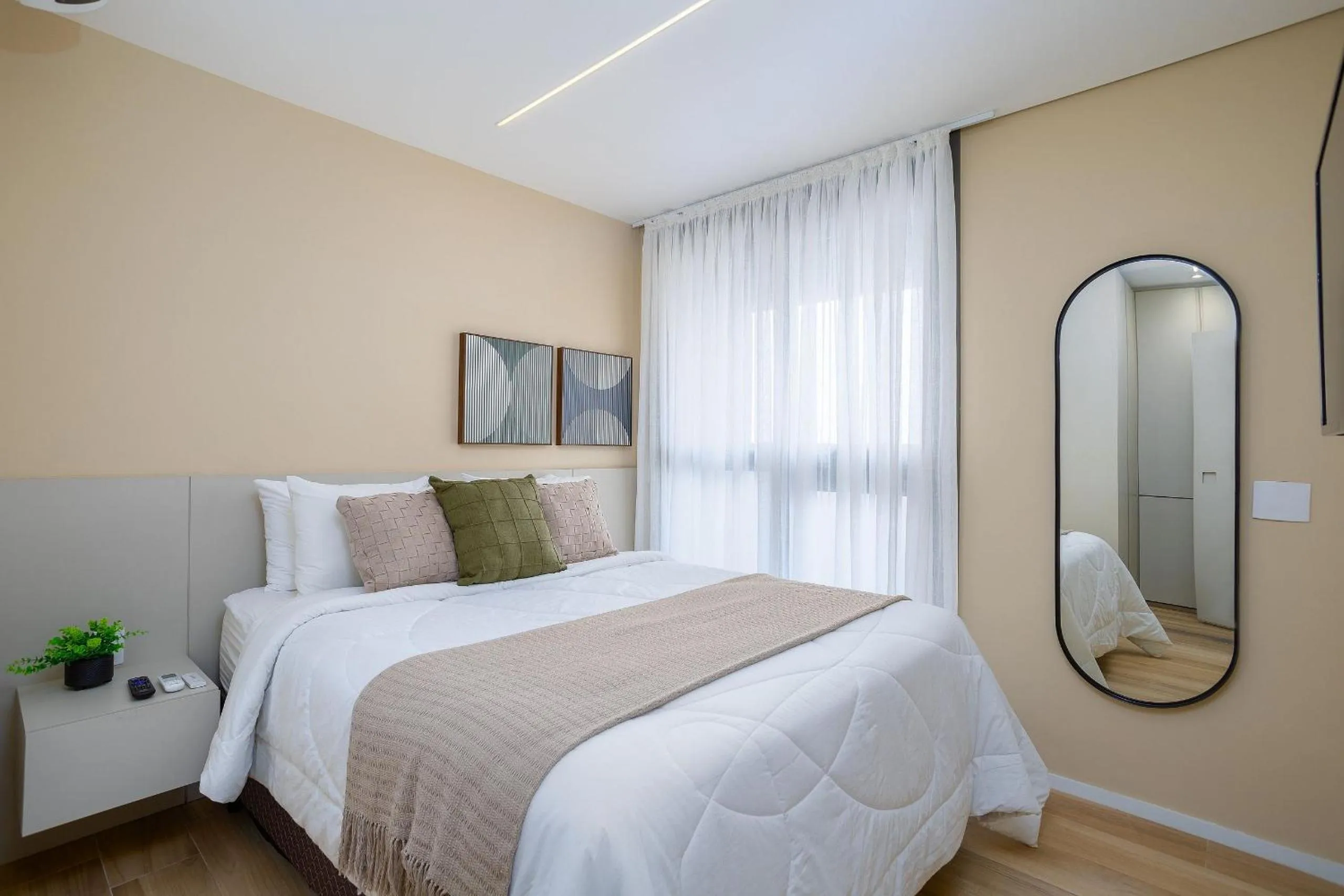 Bedroom, Bed in DSG Itaim by Conviva