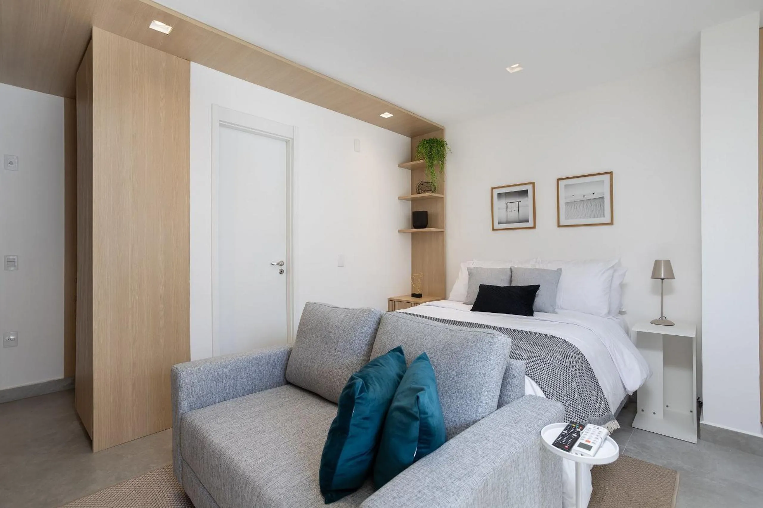 Bedroom, Bed in DSG Itaim by Conviva