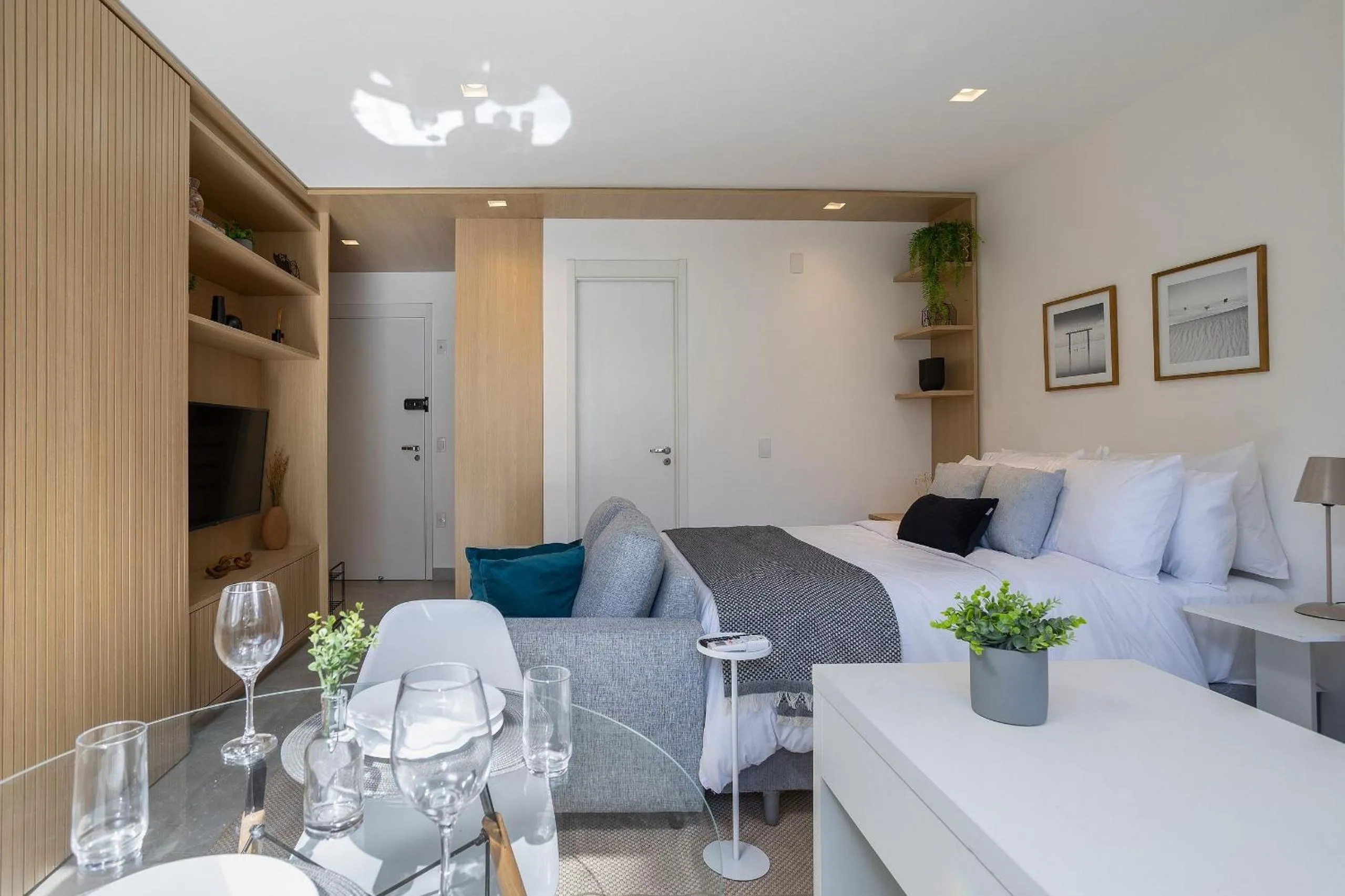 Bedroom in DSG Itaim by Conviva