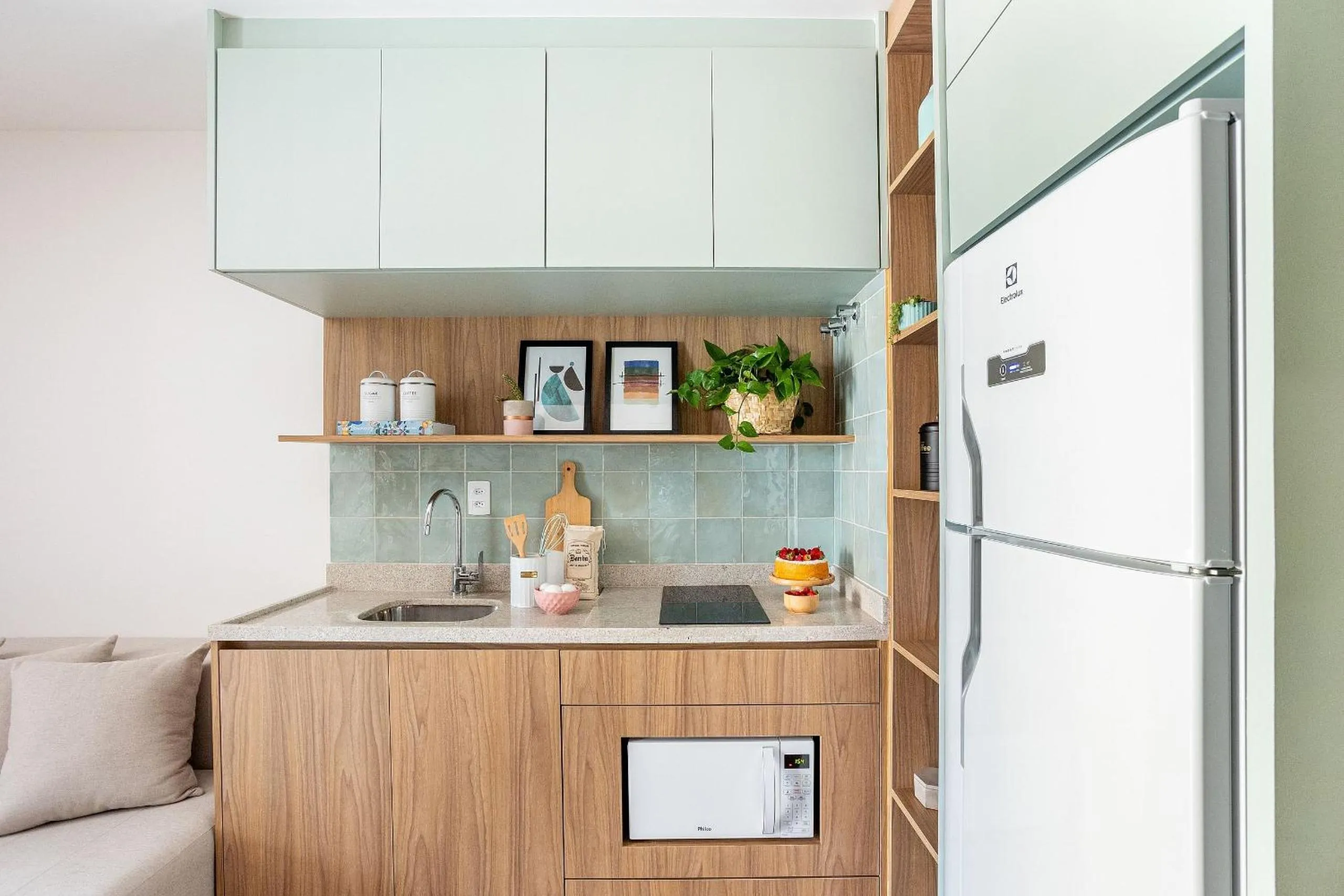 Kitchen or kitchenette in DSG Itaim by Conviva