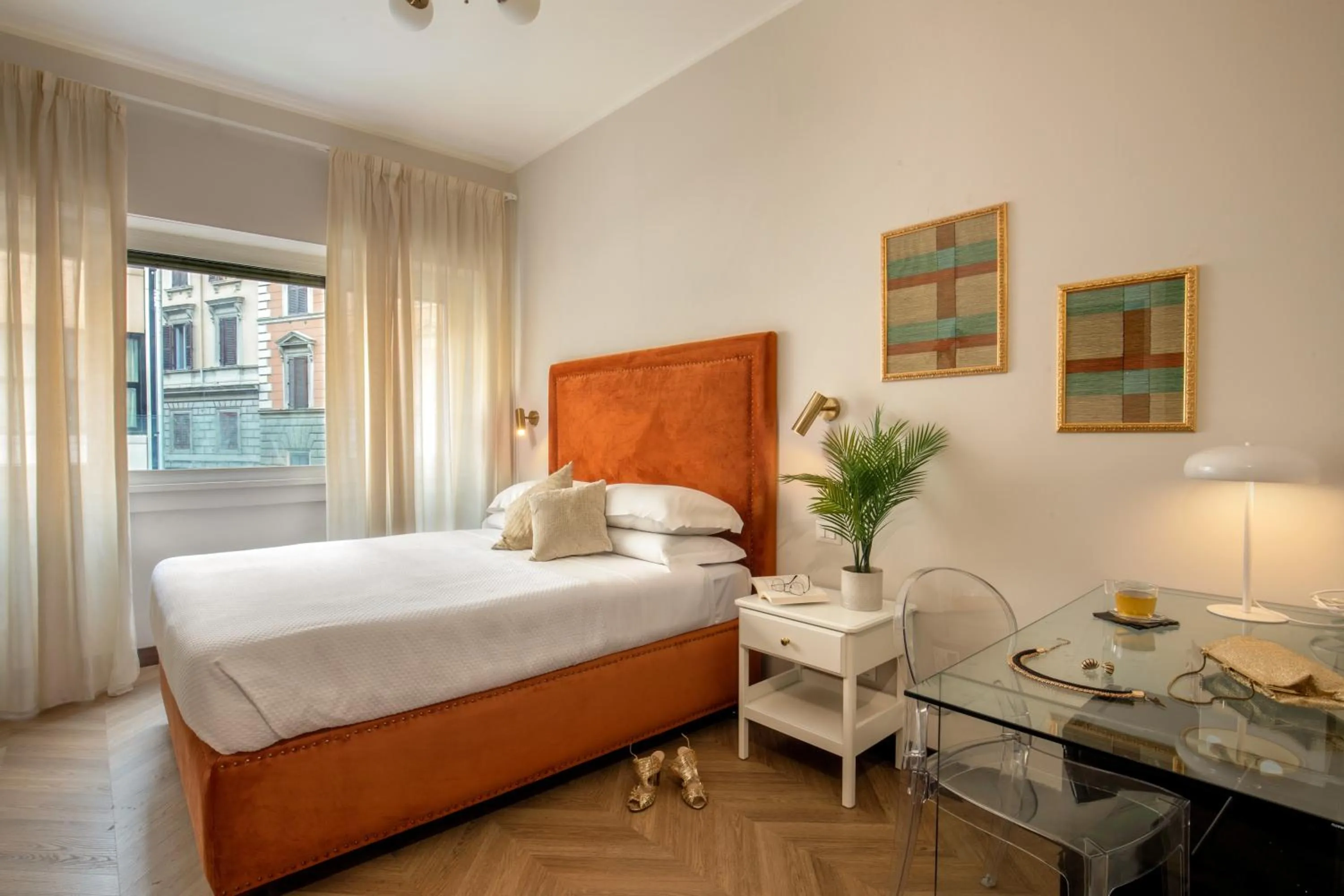 Photo of the whole room, Bed in Daplace - Hotel Gran Torino Suites