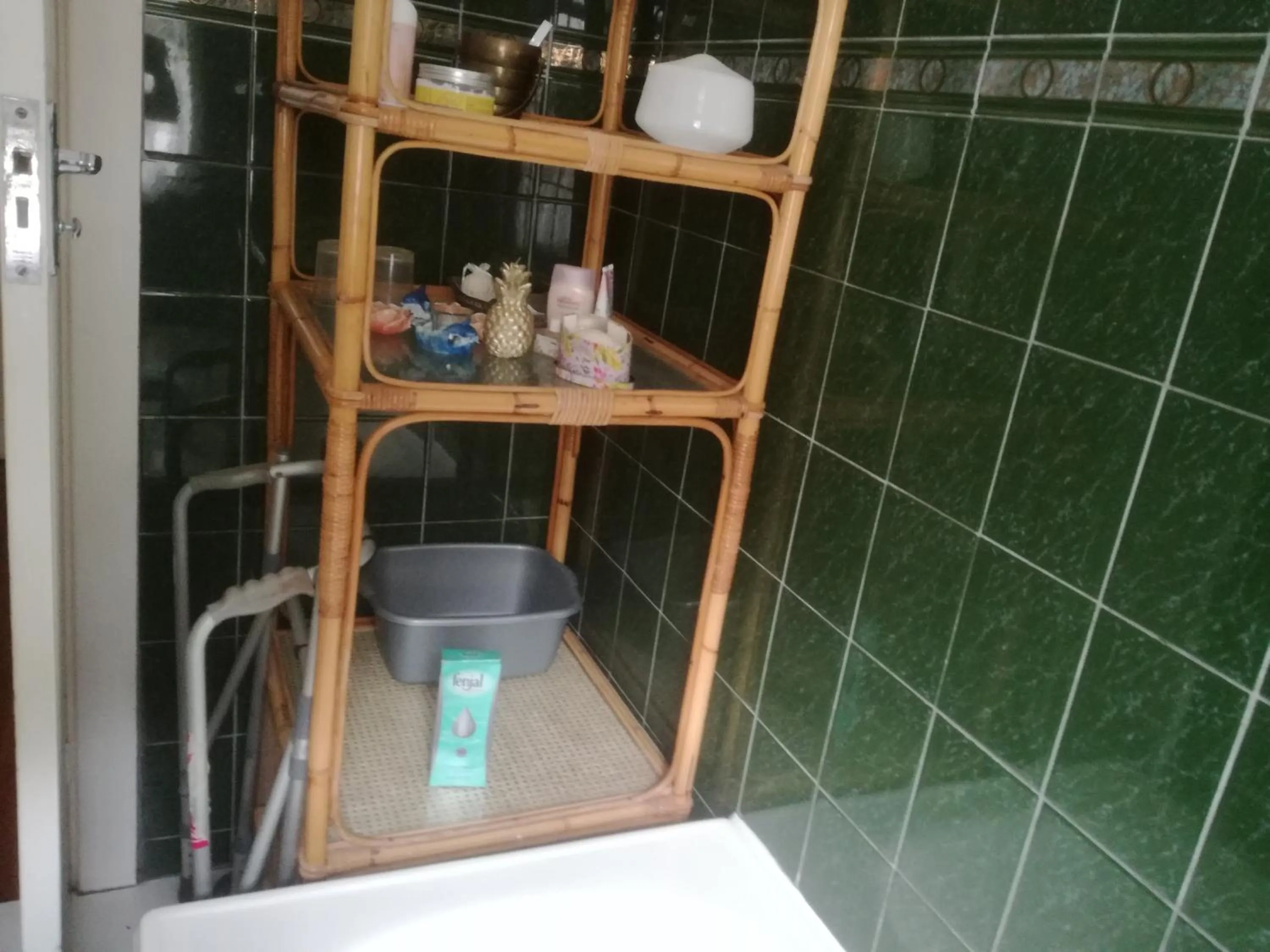 Bathroom in Valley Guest House